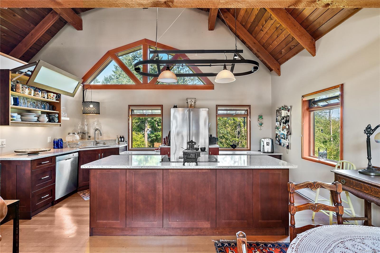 NORTH SAANICH, British Columbia, V8L 5P8, CA, 7 Bedrooms Bedrooms, ,Residential,For Sale,1948660