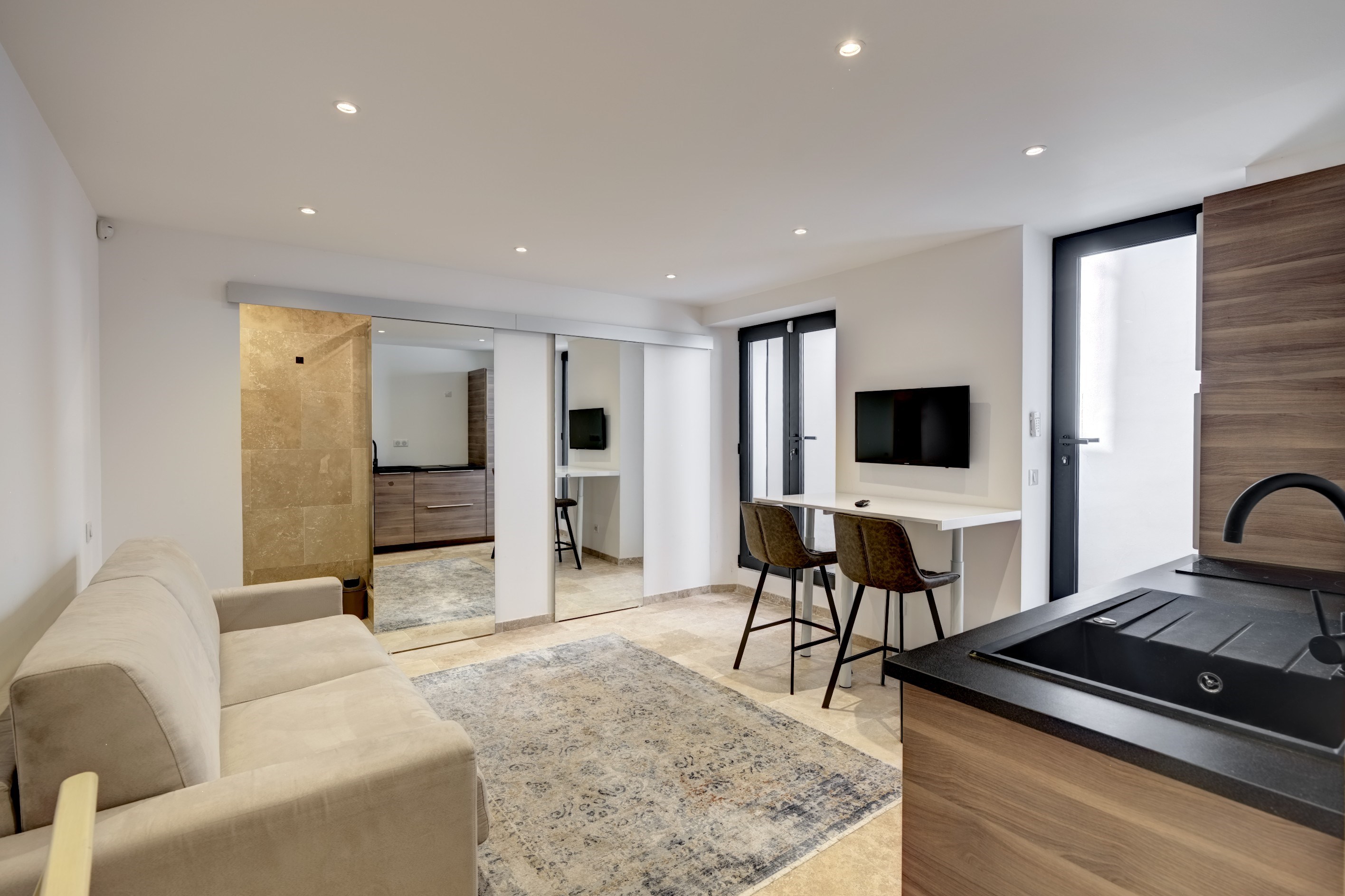  Cannes Petit Juas renovated townhouse with heated pool and garage - 物件實景