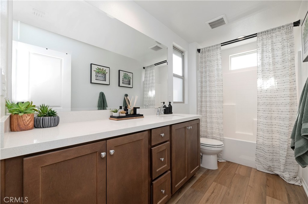 Winchester, California, 92596, United States, 3 Bedrooms Bedrooms, ,3 BathroomsBathrooms,Residential,For Sale,1976321