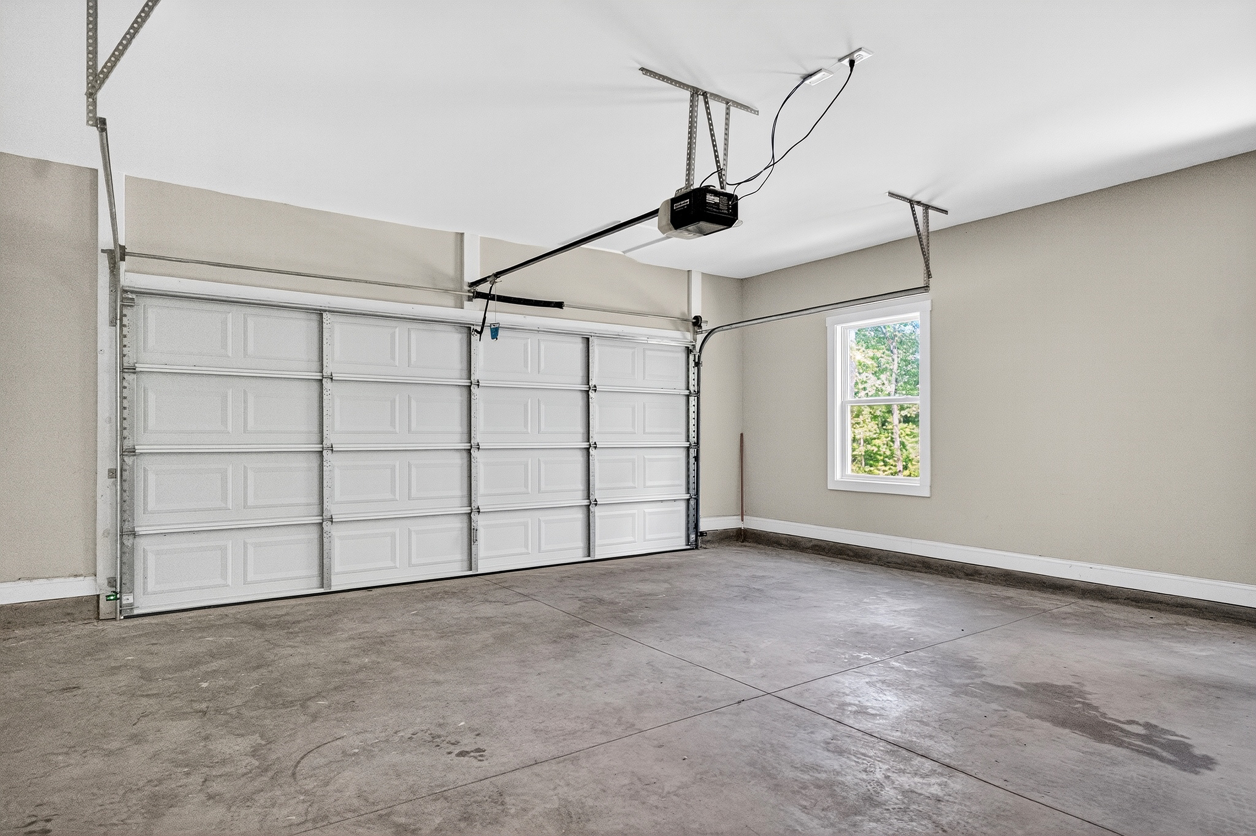 Moreland, Georgia, 30259, United States, 4 Bedrooms Bedrooms, ,3 BathroomsBathrooms,Residential,For Sale,1951198