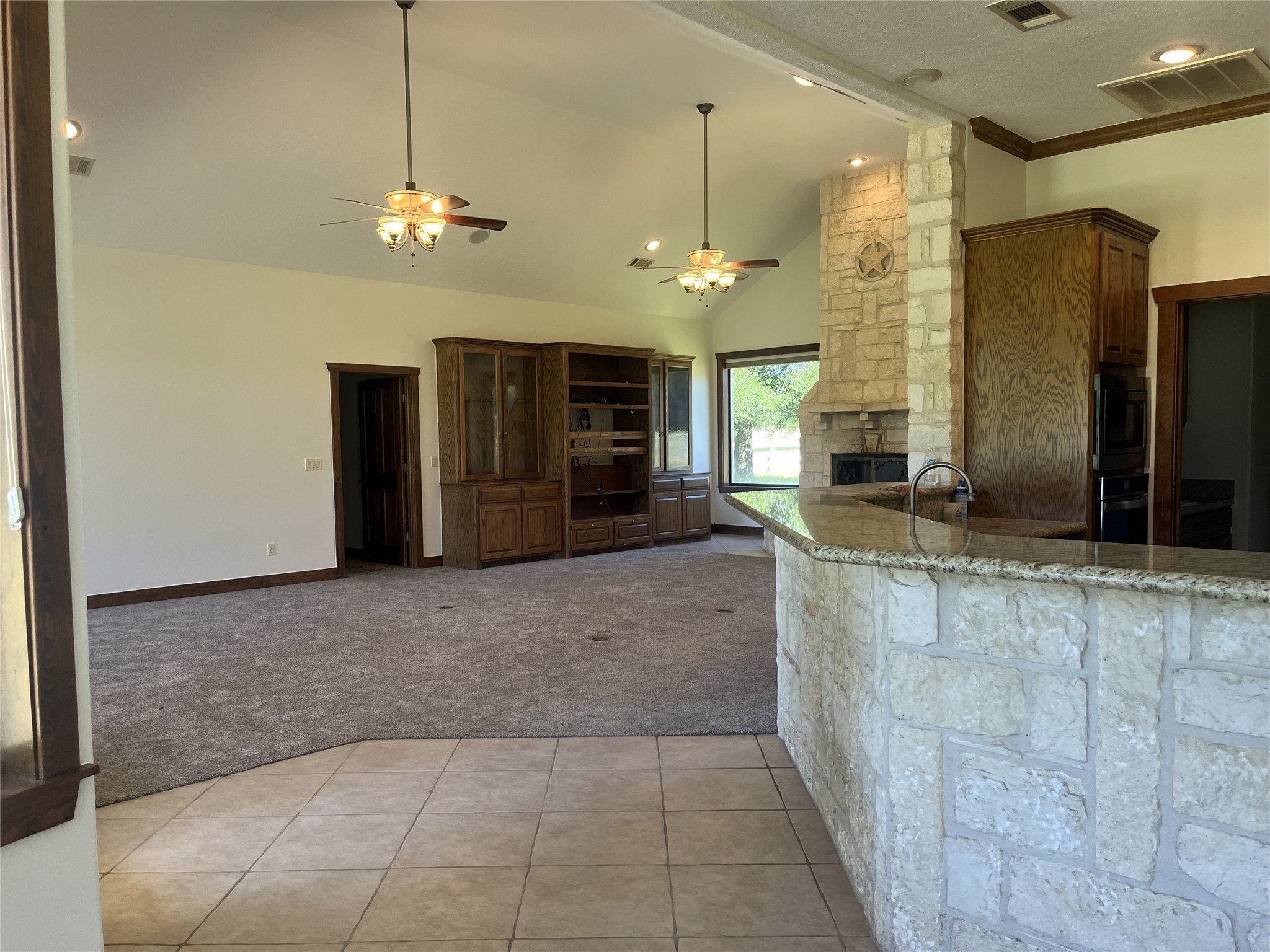 Montgomery, Texas, 77316, United States, 4 Bedrooms Bedrooms, ,3 BathroomsBathrooms,Residential,For Sale,1988300