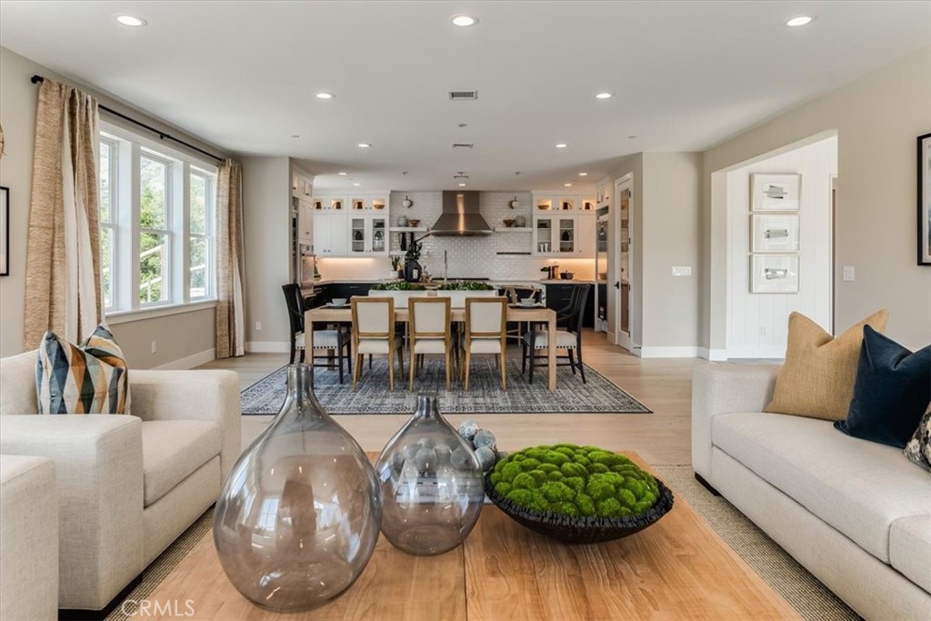 San Luis Obispo, California, 93401, United States, 5 Bedrooms Bedrooms, ,6 BathroomsBathrooms,Residential,For Sale,2008963