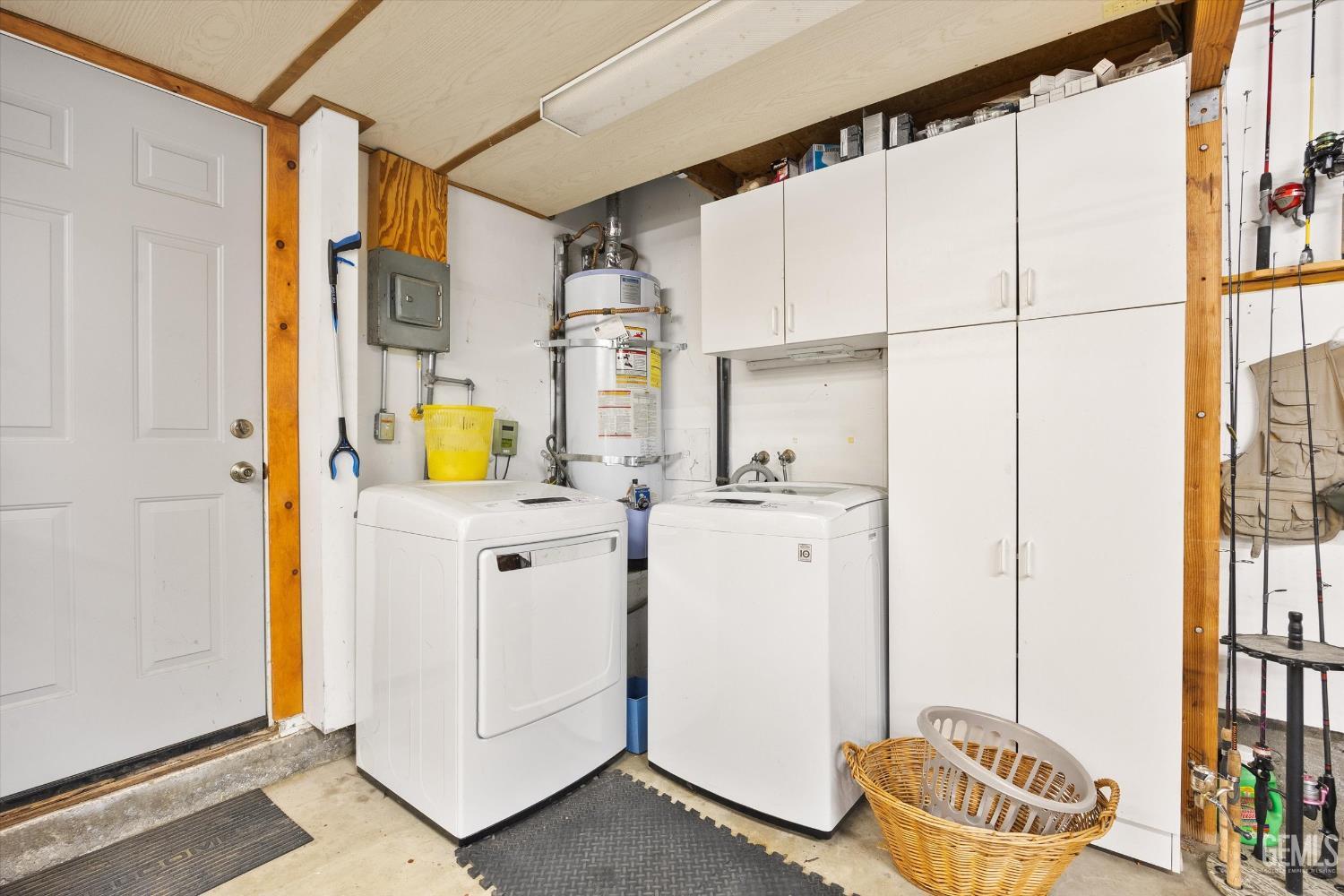 Tehachapi, California, 93561, United States, 3 Bedrooms Bedrooms, ,2 BathroomsBathrooms,Residential,For Sale,2049487
