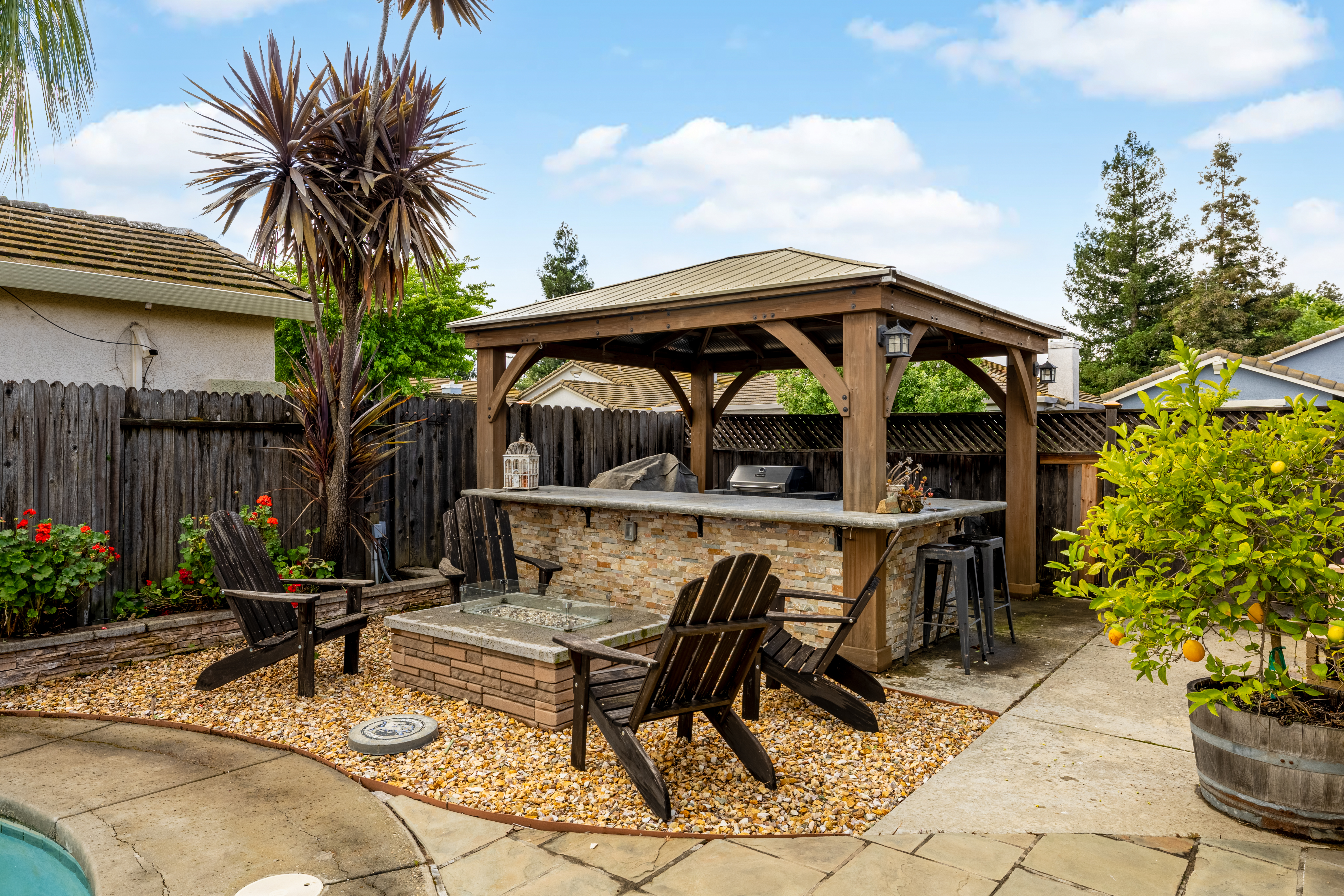  10044 Oglethorpe Way, Elk Grove, CA 95624 - 物件實景