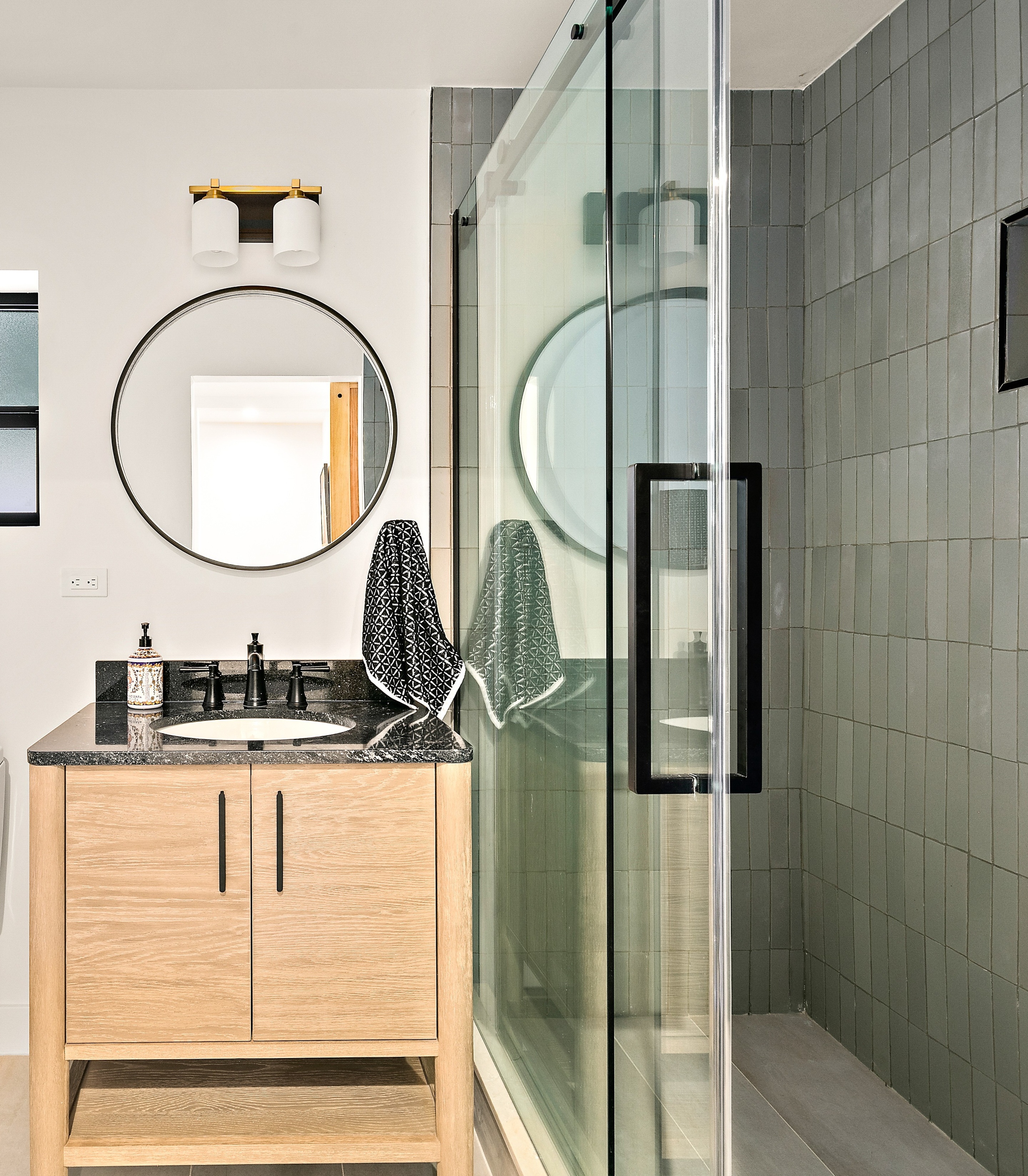 Timeless Elegance, Thoughtfully Reimagined in North Berkeley - 物件實景