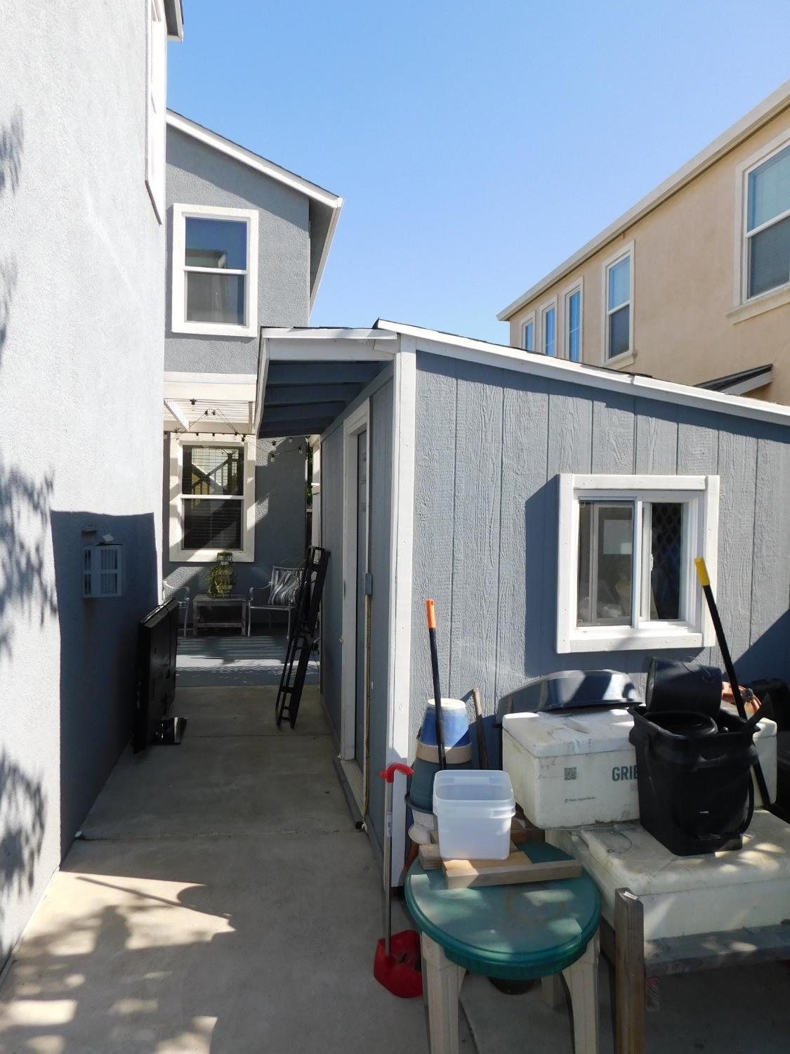 Stockton, California, 95205, United States, 5 Bedrooms Bedrooms, ,3 BathroomsBathrooms,Residential,For Sale,1935590
