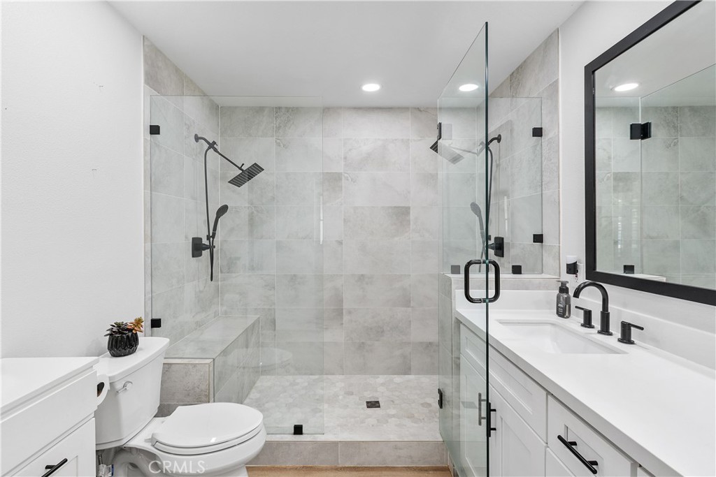 Jurupa Valley, California, 92509, United States, 4 Bedrooms Bedrooms, ,2 BathroomsBathrooms,Residential,For Sale,1987819