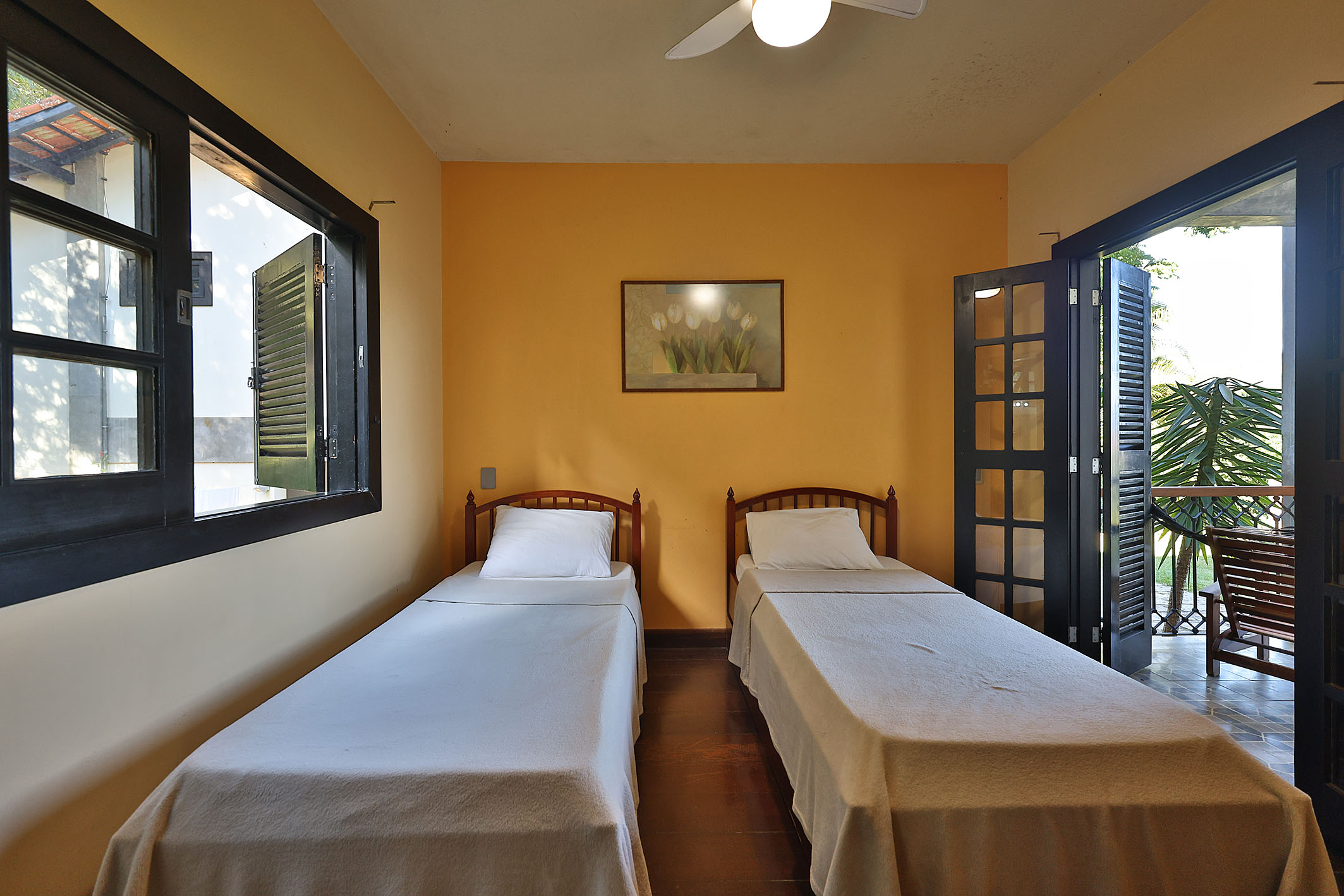  Mountain retreat with comprehensive leisure amenities and guest accommodations - 物件實景