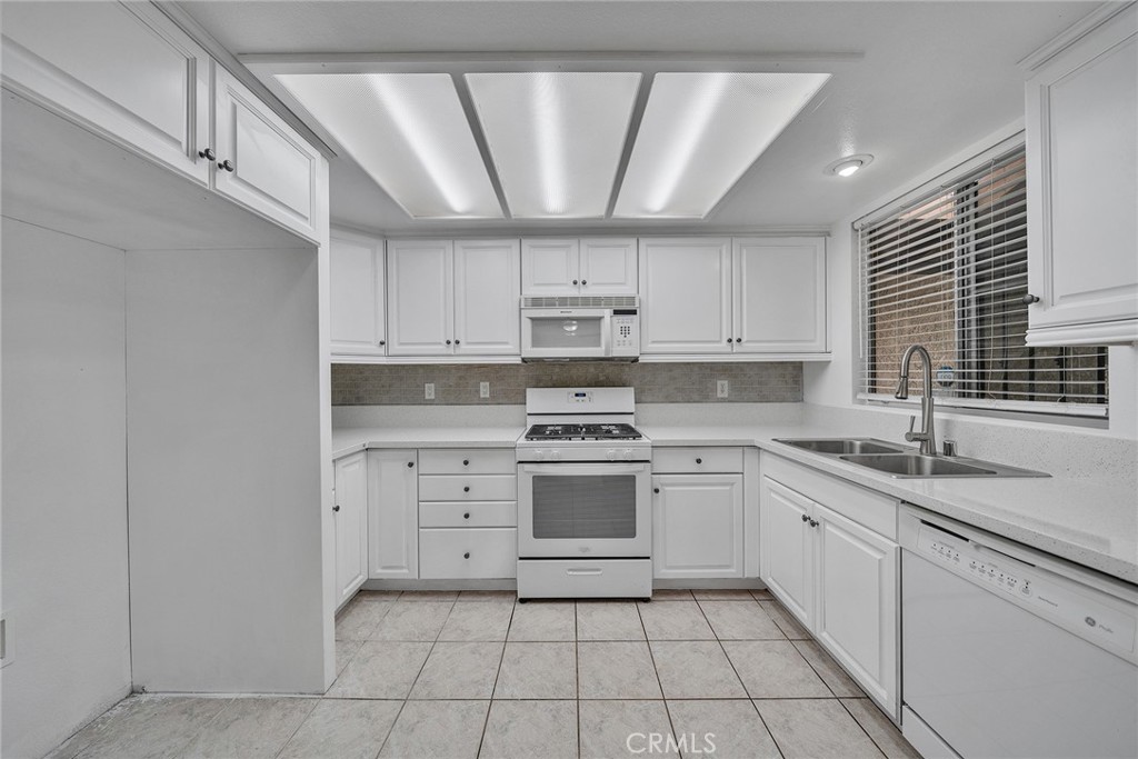 Diamond Bar, California, 91765, United States, 3 Bedrooms Bedrooms, ,2 BathroomsBathrooms,Residential,For Sale,1838841