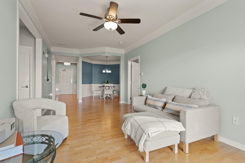 Braintree, Massachusetts, 02184, United States, 2 Bedrooms Bedrooms, ,2 BathroomsBathrooms,Residential,For Sale,1938636