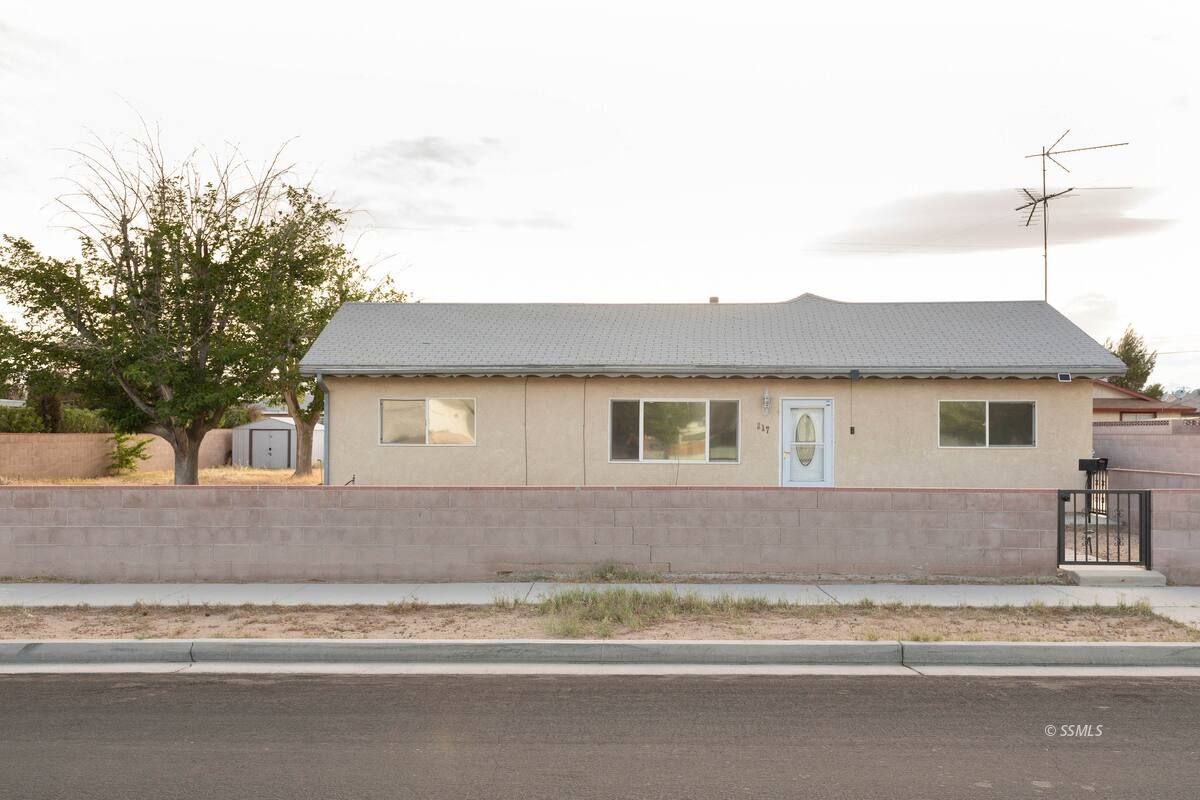 Silver Ridge St, Ridgecrest, CA 93555