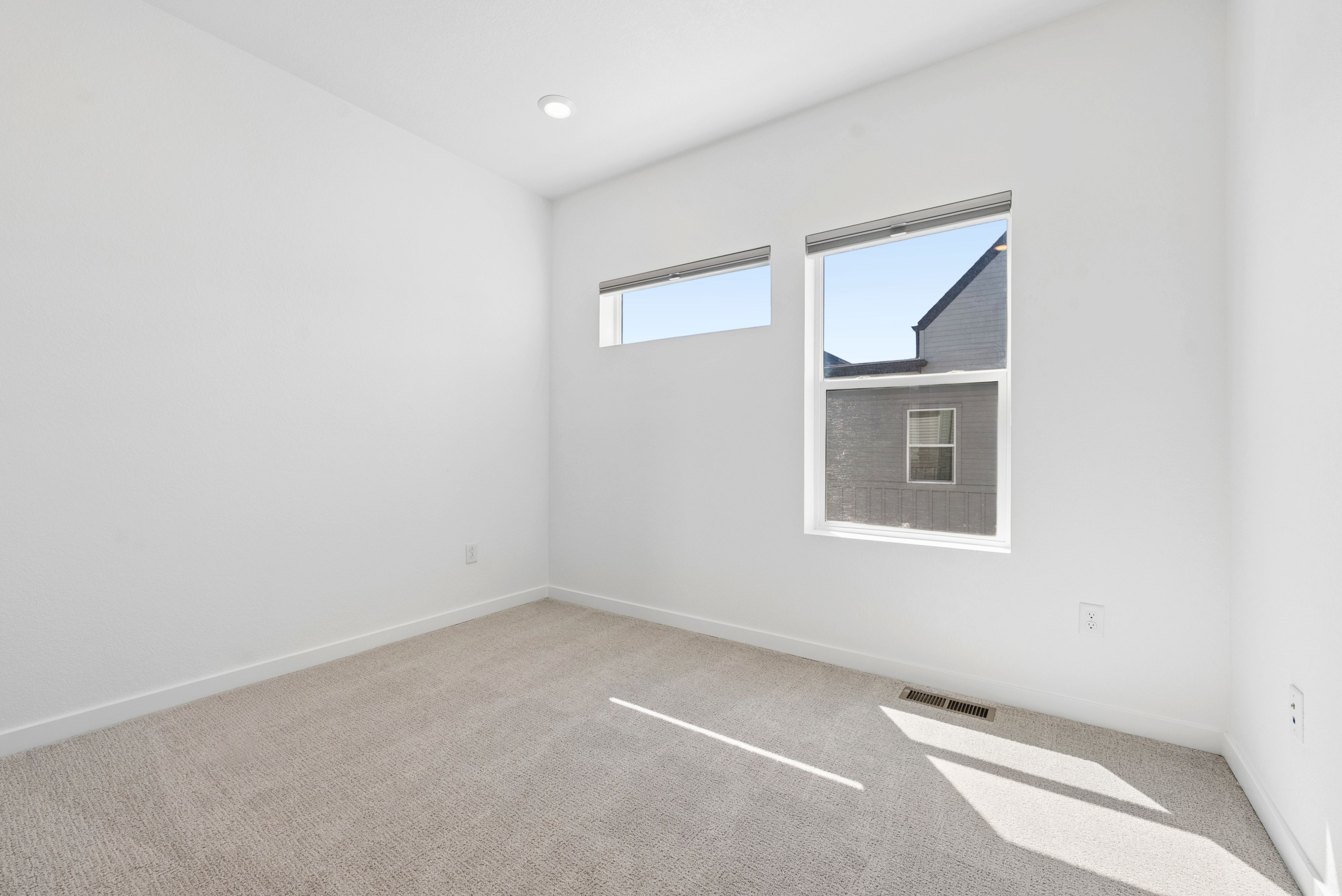  Beautiful Townhome In The Highly Desirable Midtown At Clear Creek Neighborhood - 物件實景
