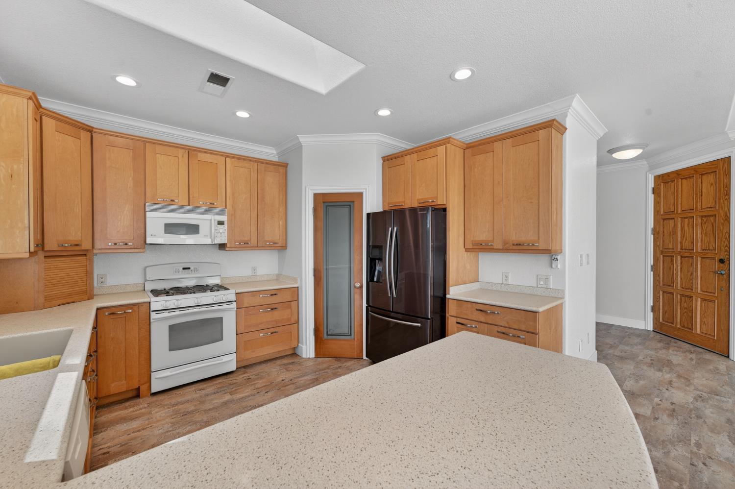 Browns Valley, California, 95918, United States, 2 Bedrooms Bedrooms, ,3 BathroomsBathrooms,Residential,For Sale,2030344