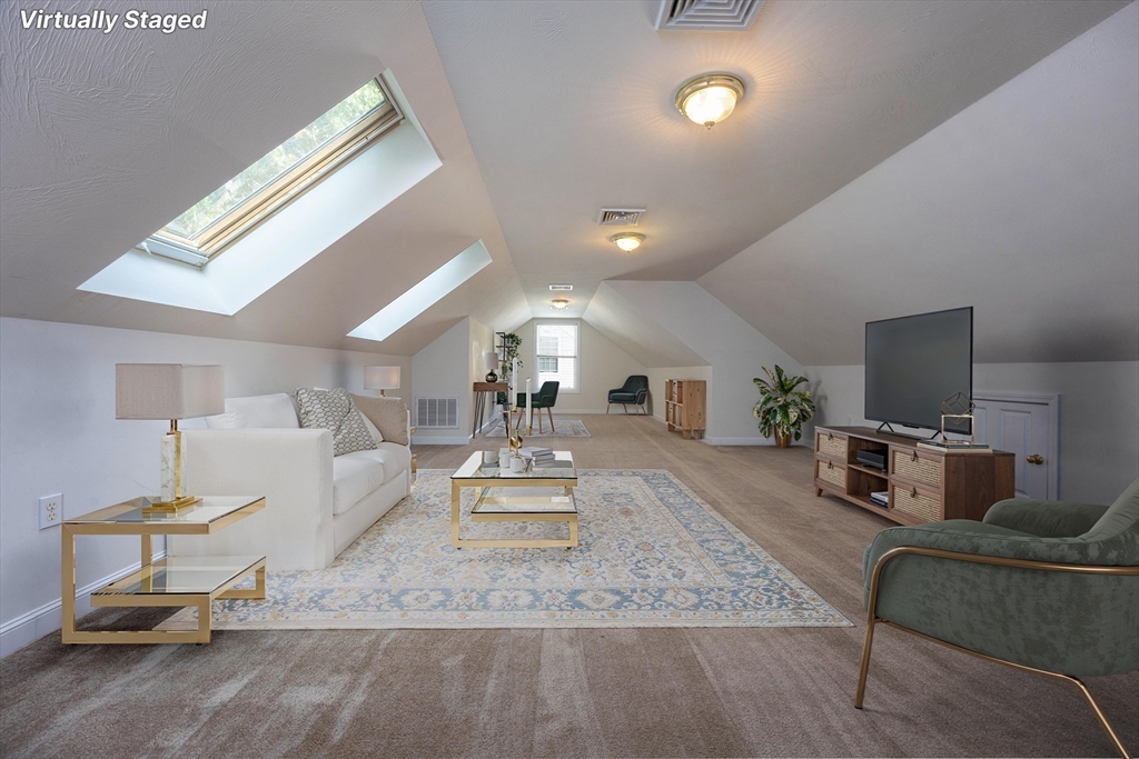 Billerica, Massachusetts, 01862, United States, 3 Bedrooms Bedrooms, ,3 BathroomsBathrooms,Residential,For Sale,1974390