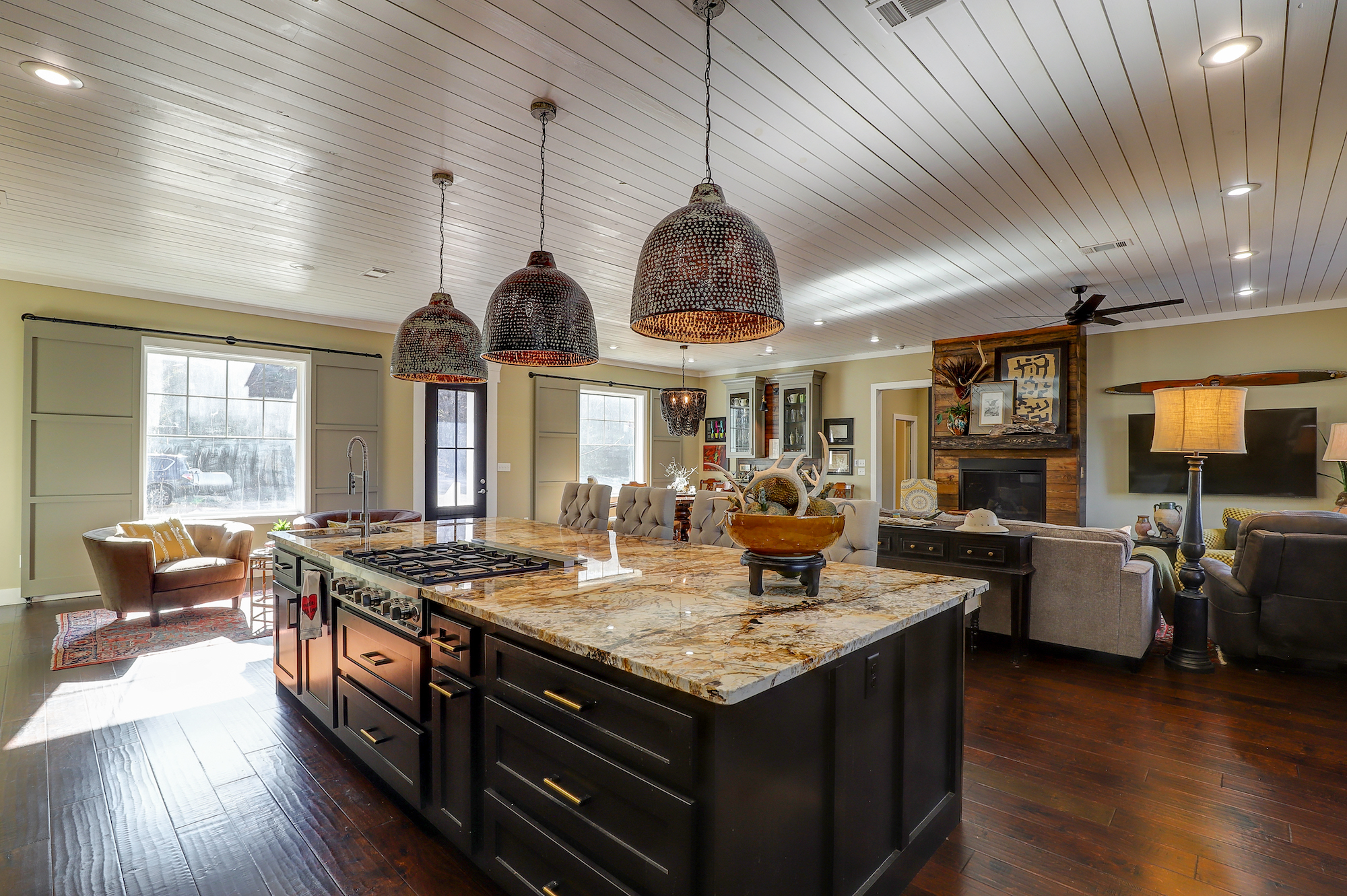 Glenwood, Arkansas, 71943, United States, 4 Bedrooms Bedrooms, ,6 BathroomsBathrooms,Residential,For Sale,1983549