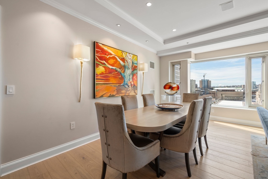 Boston, Massachusetts, 02199, United States, 3 Bedrooms Bedrooms, ,3 BathroomsBathrooms,Residential,For Sale,1940659