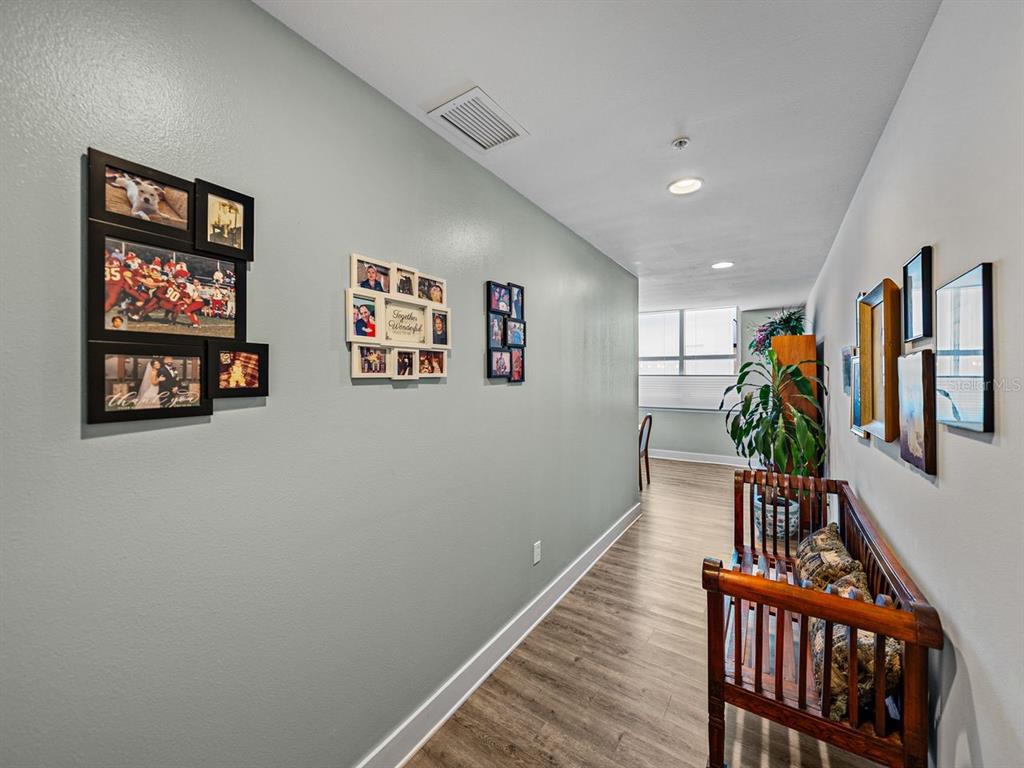 Tampa, Florida, 33602, United States, 1 Bedroom Bedrooms, ,2 BathroomsBathrooms,Residential,For Sale,1807675