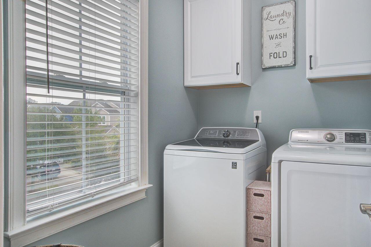 Mount Pleasant, South Carolina, 29466, United States, 4 Bedrooms Bedrooms, ,3 BathroomsBathrooms,Residential,For Sale,1966784