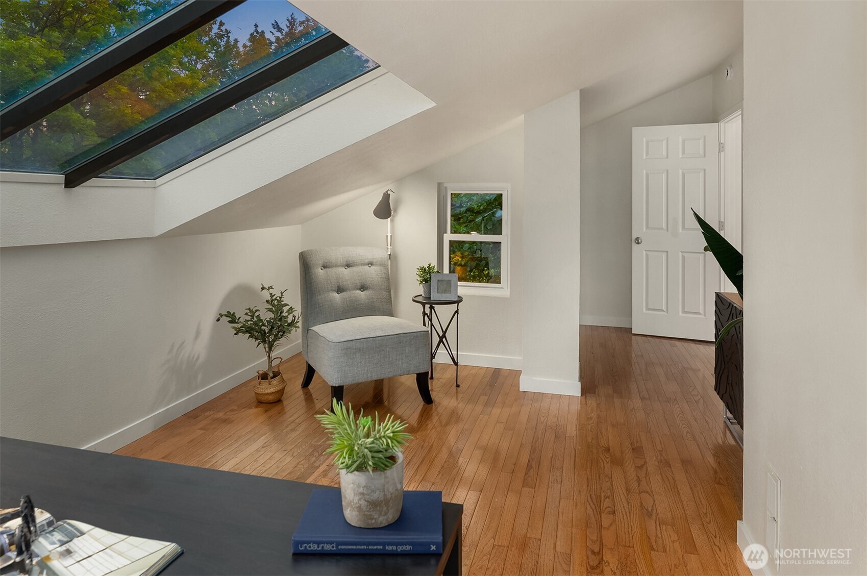 Redmond, Washington, 98052, United States, 4 Bedrooms Bedrooms, ,3 BathroomsBathrooms,Residential,For Sale,1911973