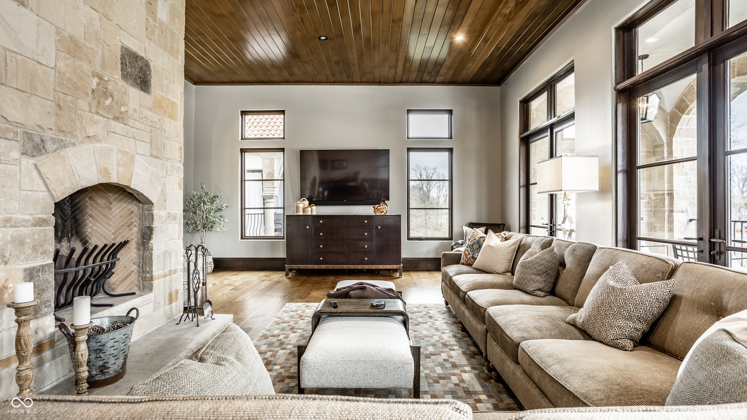 Zionsville, Indiana, 46077, United States, 5 Bedrooms Bedrooms, ,9 BathroomsBathrooms,Residential,For Sale,2012395