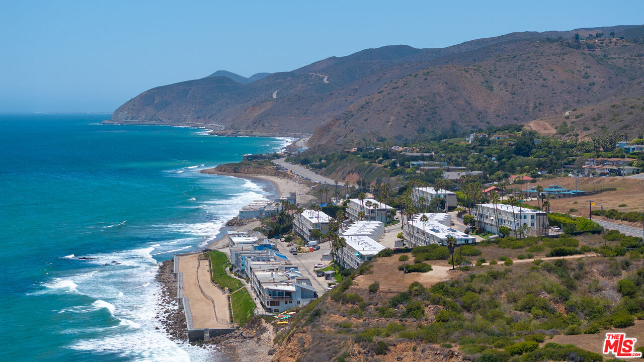 Malibu, California, 90265, United States, 2 Bedrooms Bedrooms, ,2 BathroomsBathrooms,Residential,For Sale,1896546