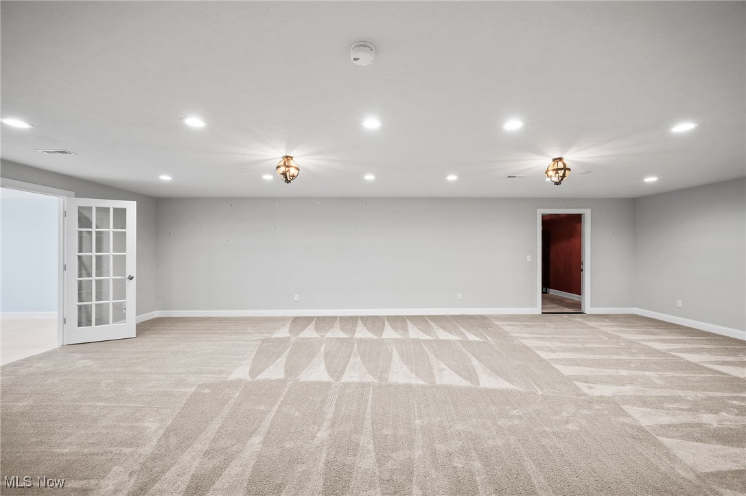 Aurora, Ohio, 44202, United States, 6 Bedrooms Bedrooms, ,5 BathroomsBathrooms,Residential,For Sale,1974965