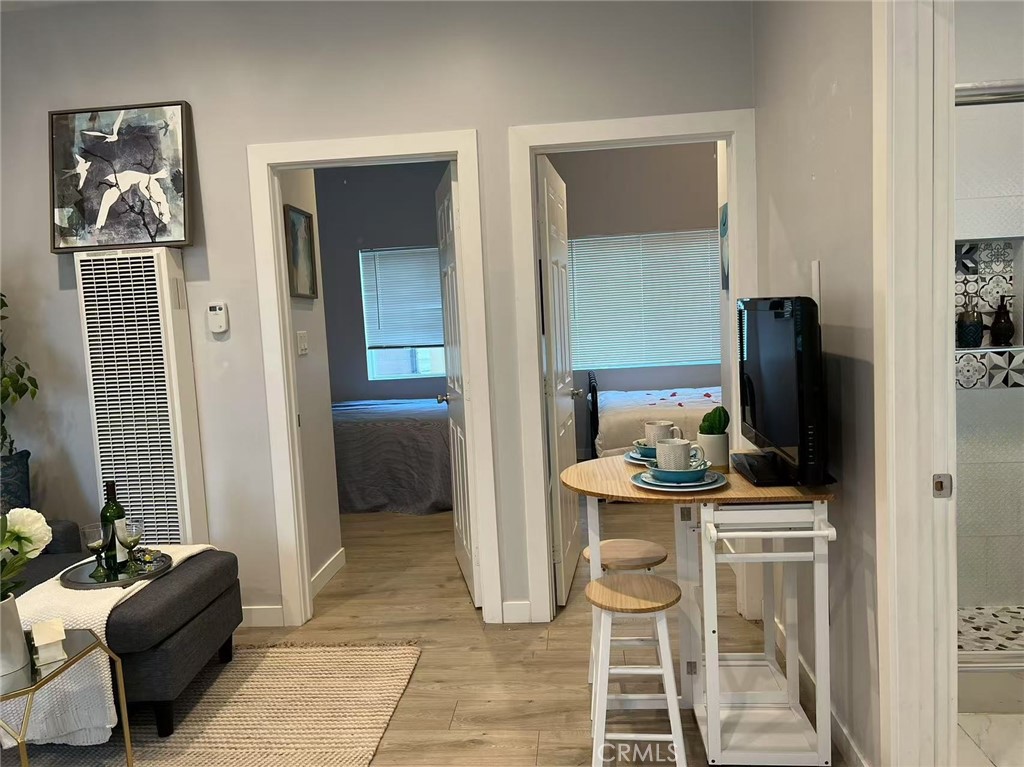 Los Angeles, California, 90016, United States, 5 Bedrooms Bedrooms, ,4 BathroomsBathrooms,Residential,For Sale,1791487