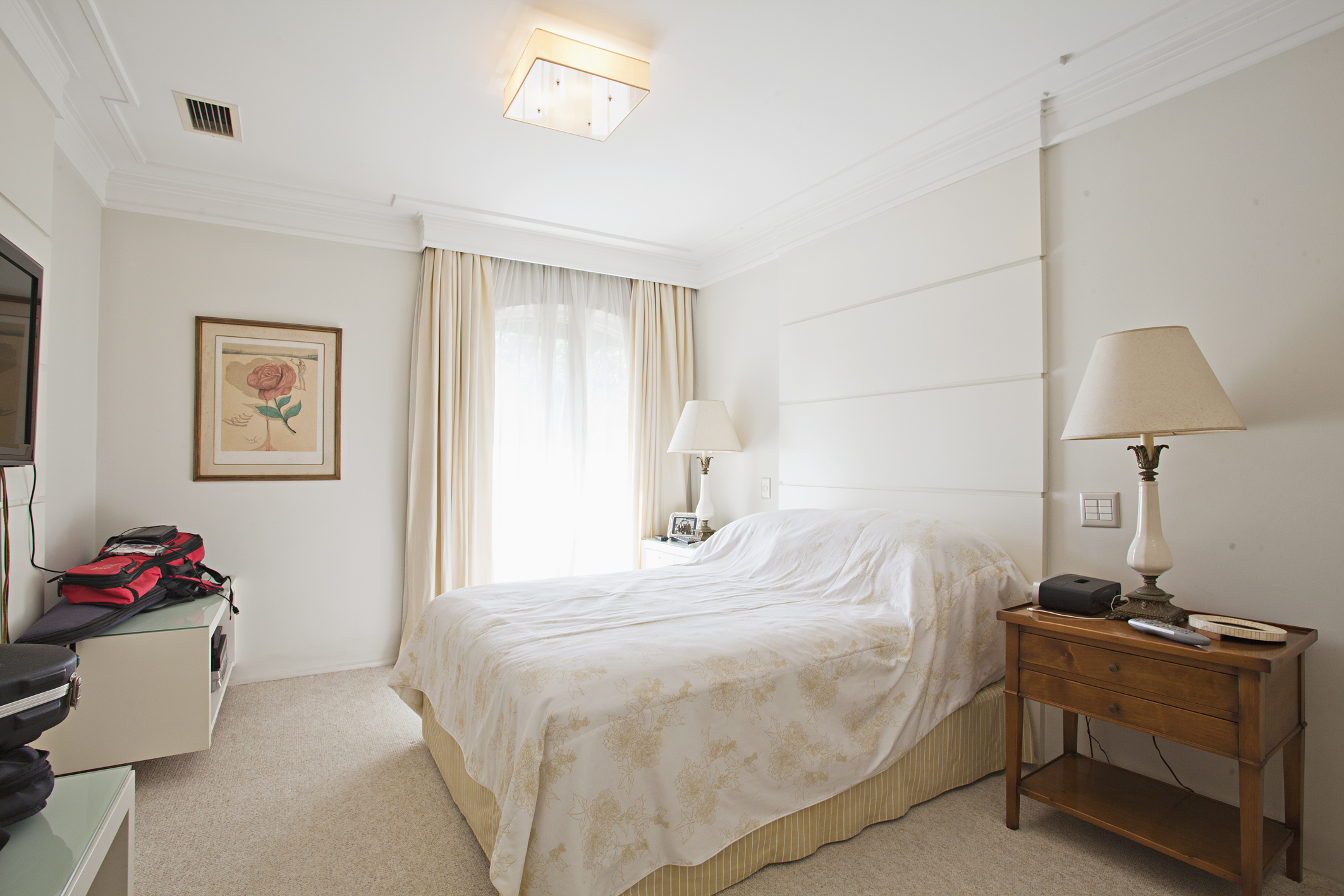  Architectural project by Marcos Tomanik with pool and garage for 16 cars - 物件實景