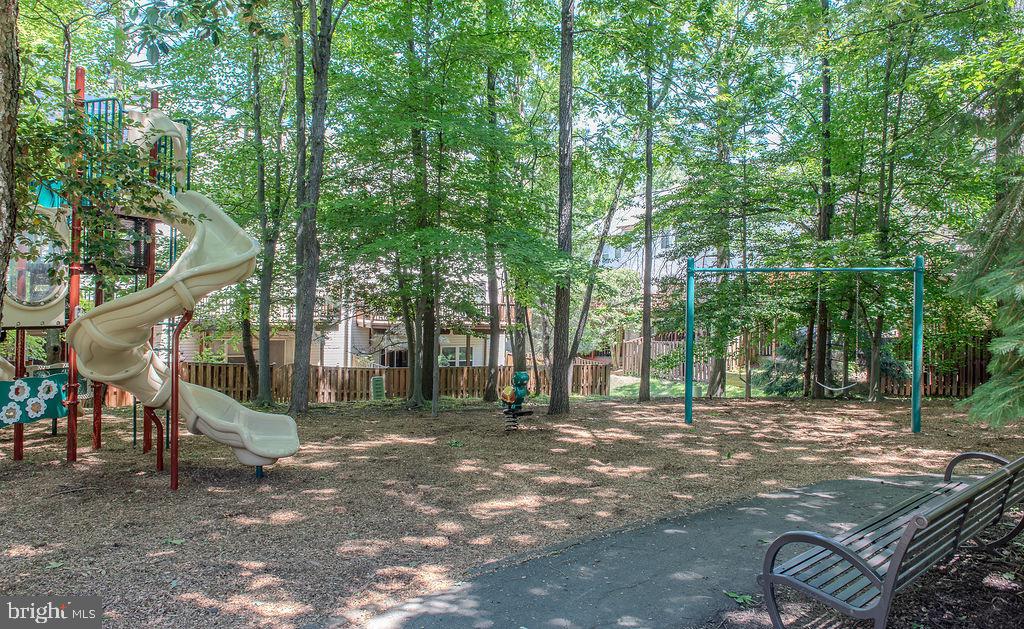 Fairfax, Virginia, 22033, United States, 3 Bedrooms Bedrooms, ,4 BathroomsBathrooms,Residential,For Sale,2048066