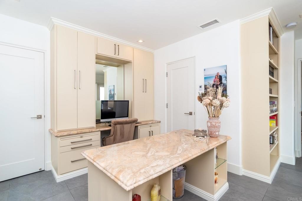 San Diego, California, 92106, United States, 4 Bedrooms Bedrooms, ,7 BathroomsBathrooms,Residential,For Sale,1988127