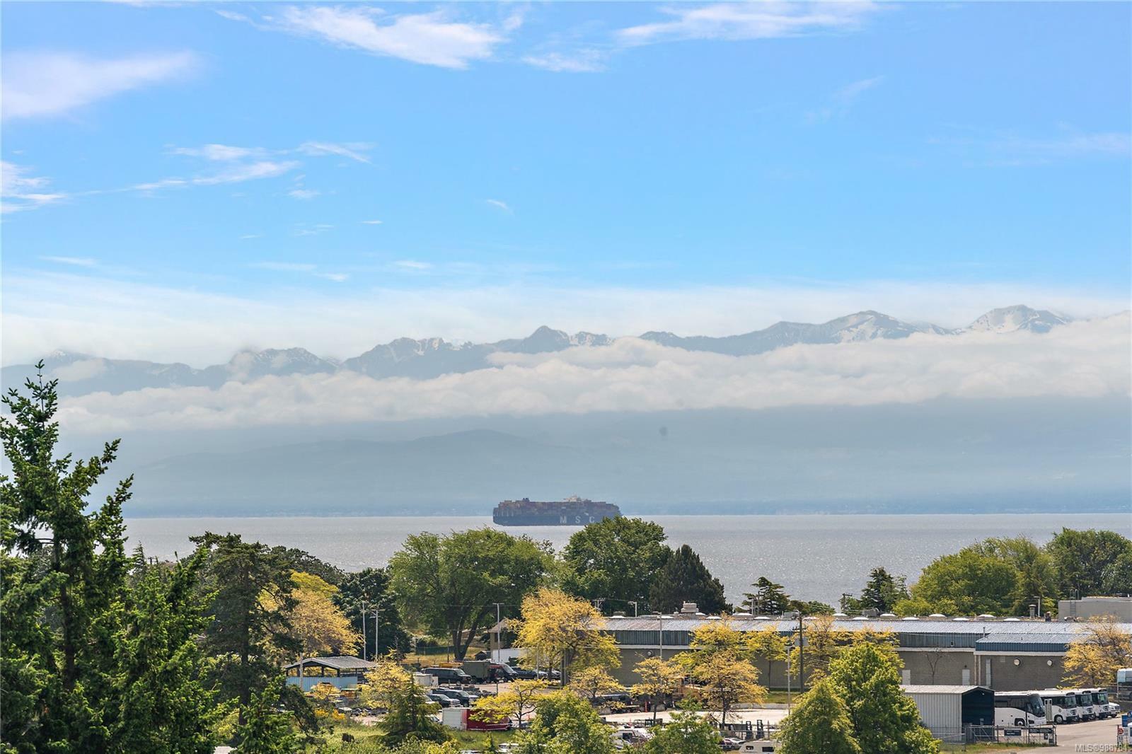 ESQUIMALT, British Columbia, V9A 6A1, CA, 2 Bedrooms Bedrooms, ,Residential,For Sale,1875625