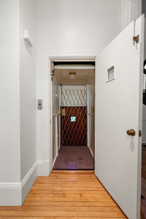 Cambridge, Massachusetts, 02138, United States, 6 Bedrooms Bedrooms, ,4 BathroomsBathrooms,Residential,For Sale,1947973