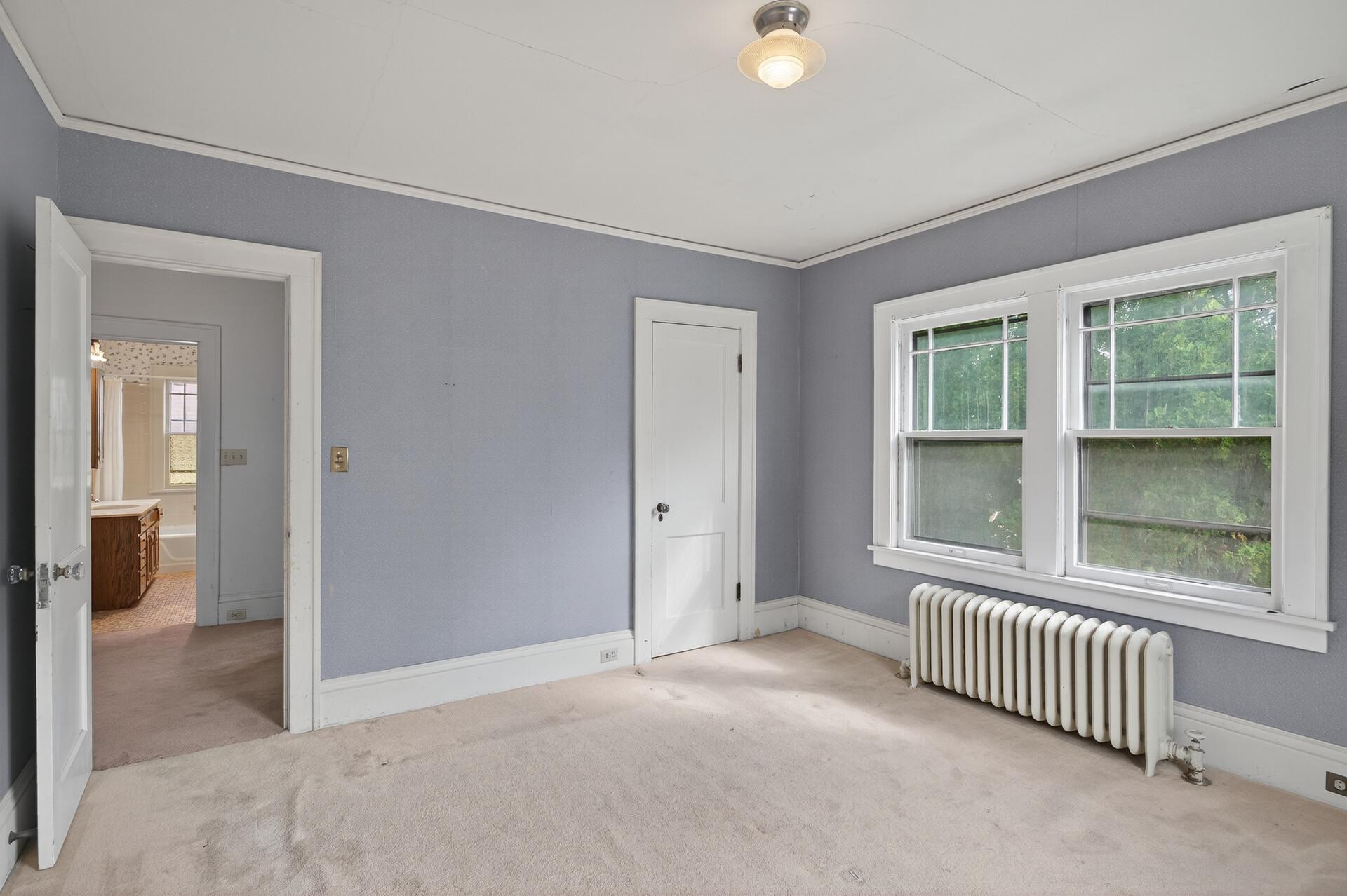 Minneapolis, Minnesota, 55409, United States, 4 Bedrooms Bedrooms, ,2 BathroomsBathrooms,Residential,For Sale,1959078