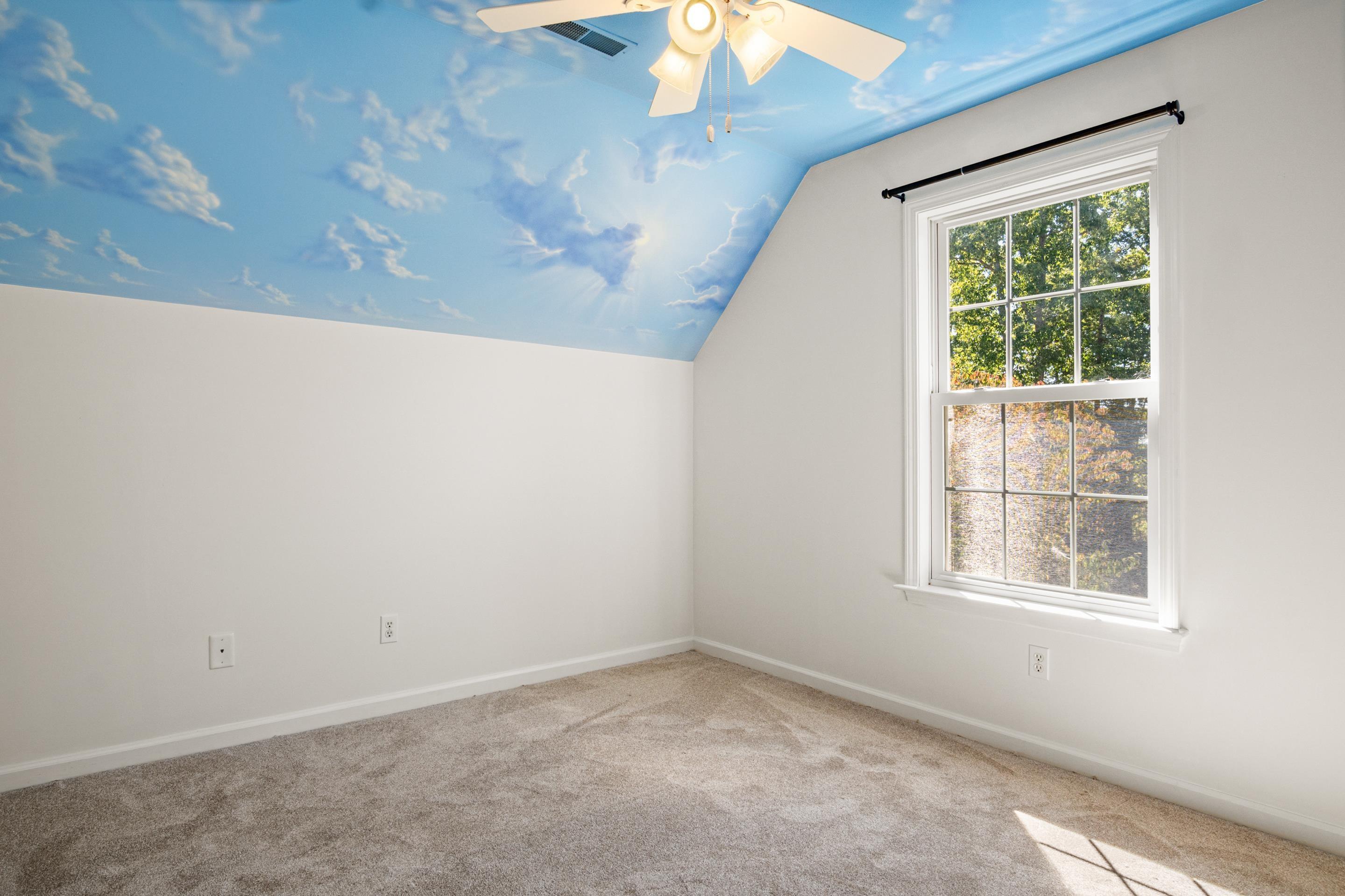 Blacksburg, Virginia, 24060, United States, 3 Bedrooms Bedrooms, ,4 BathroomsBathrooms,Residential,For Sale,1961376