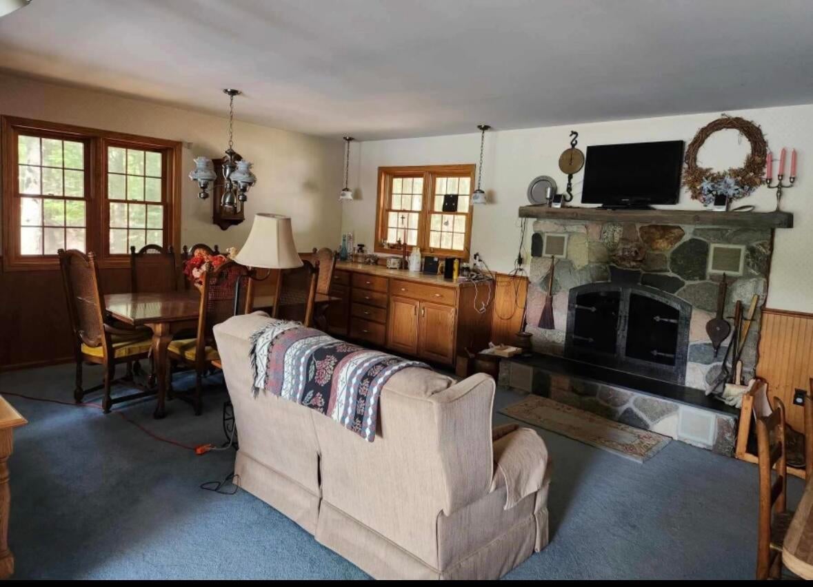 Traverse City, Michigan, 49696, United States, 2 Bedrooms Bedrooms, ,4 BathroomsBathrooms,Residential,For Sale,1712090