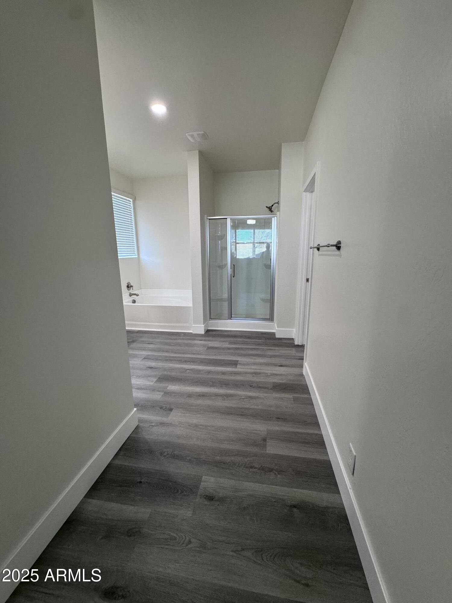 Glendale, Arizona, 85307, United States, 4 Bedrooms Bedrooms, ,3 BathroomsBathrooms,Residential,For Sale,2003345