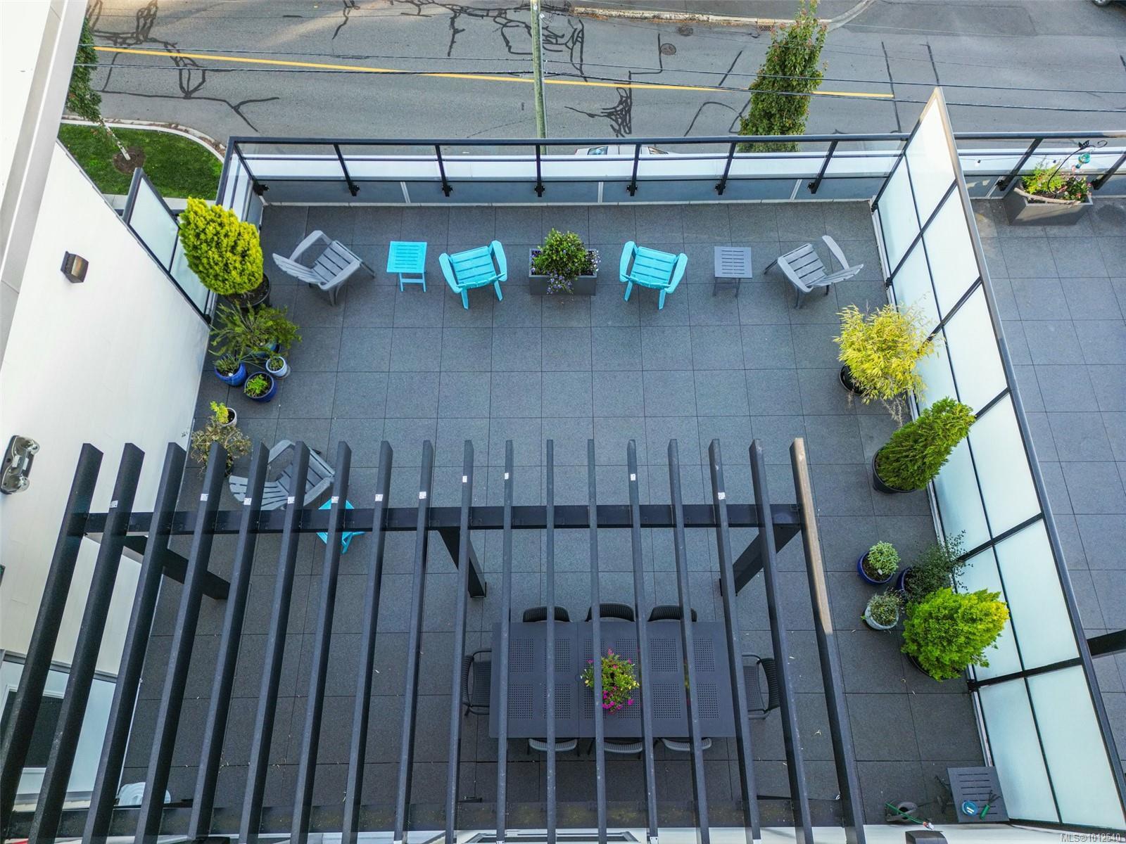 VIEW ROYAL, British Columbia, V9A 2P8, CA, 2 Bedrooms Bedrooms, ,Residential,For Sale,1948032