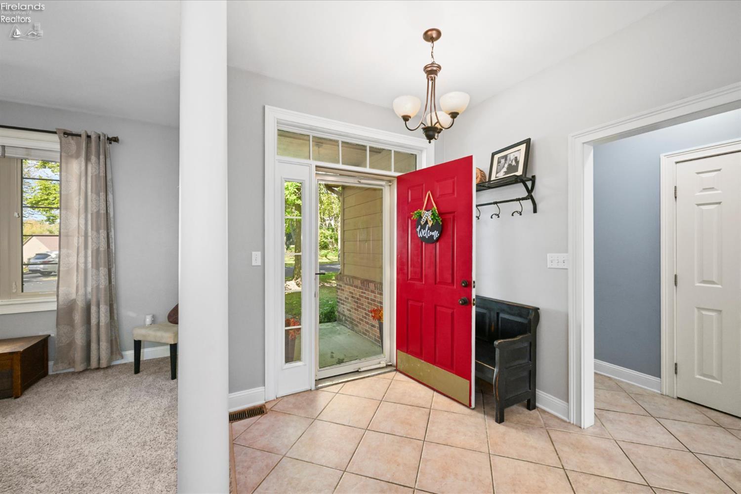 Port Clinton, Ohio, 43452, United States, 3 Bedrooms Bedrooms, ,3 BathroomsBathrooms,Residential,For Sale,1976751