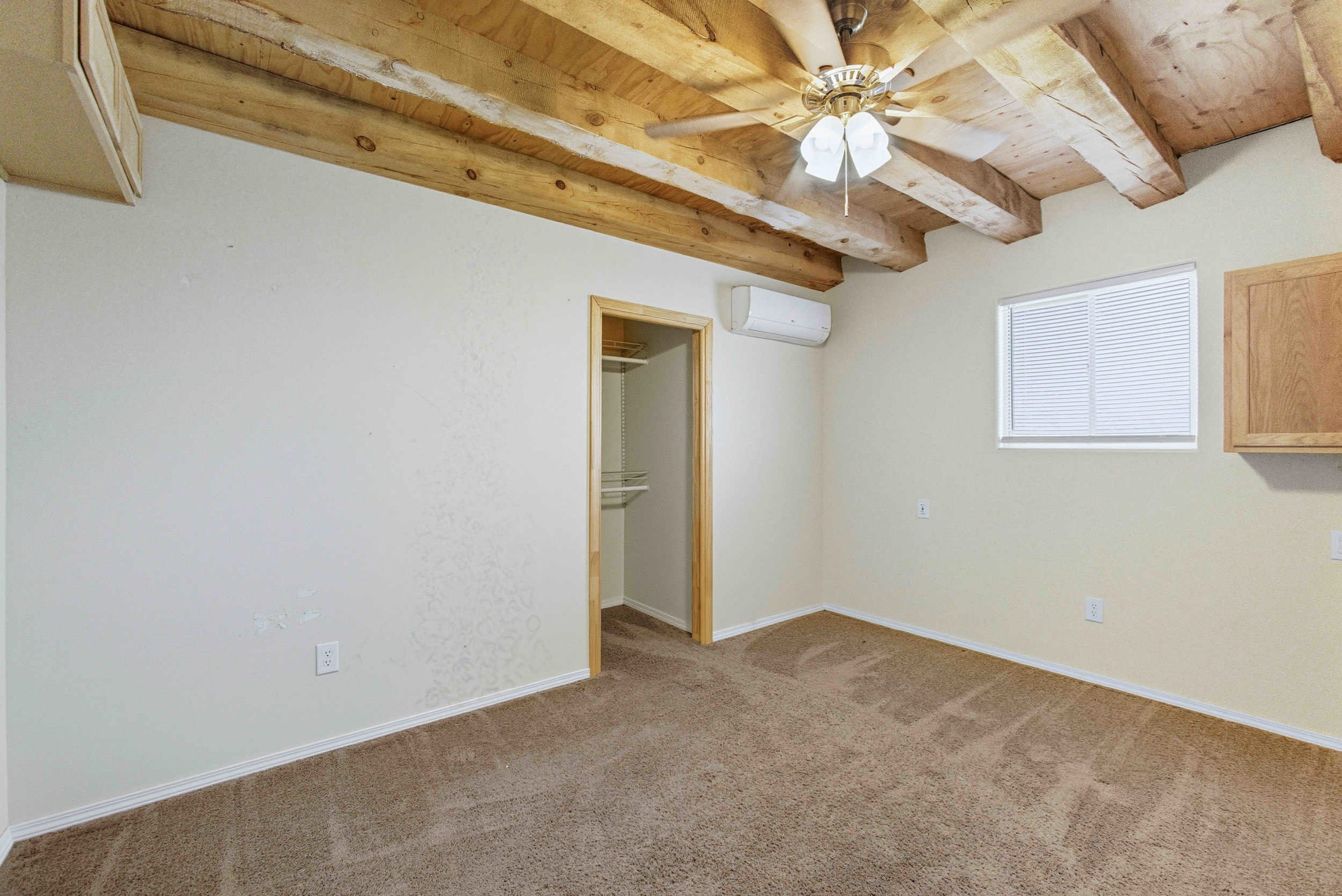 Veguita, New Mexico, 87062, United States, 4 Bedrooms Bedrooms, ,2 BathroomsBathrooms,Residential,For Sale,1974497