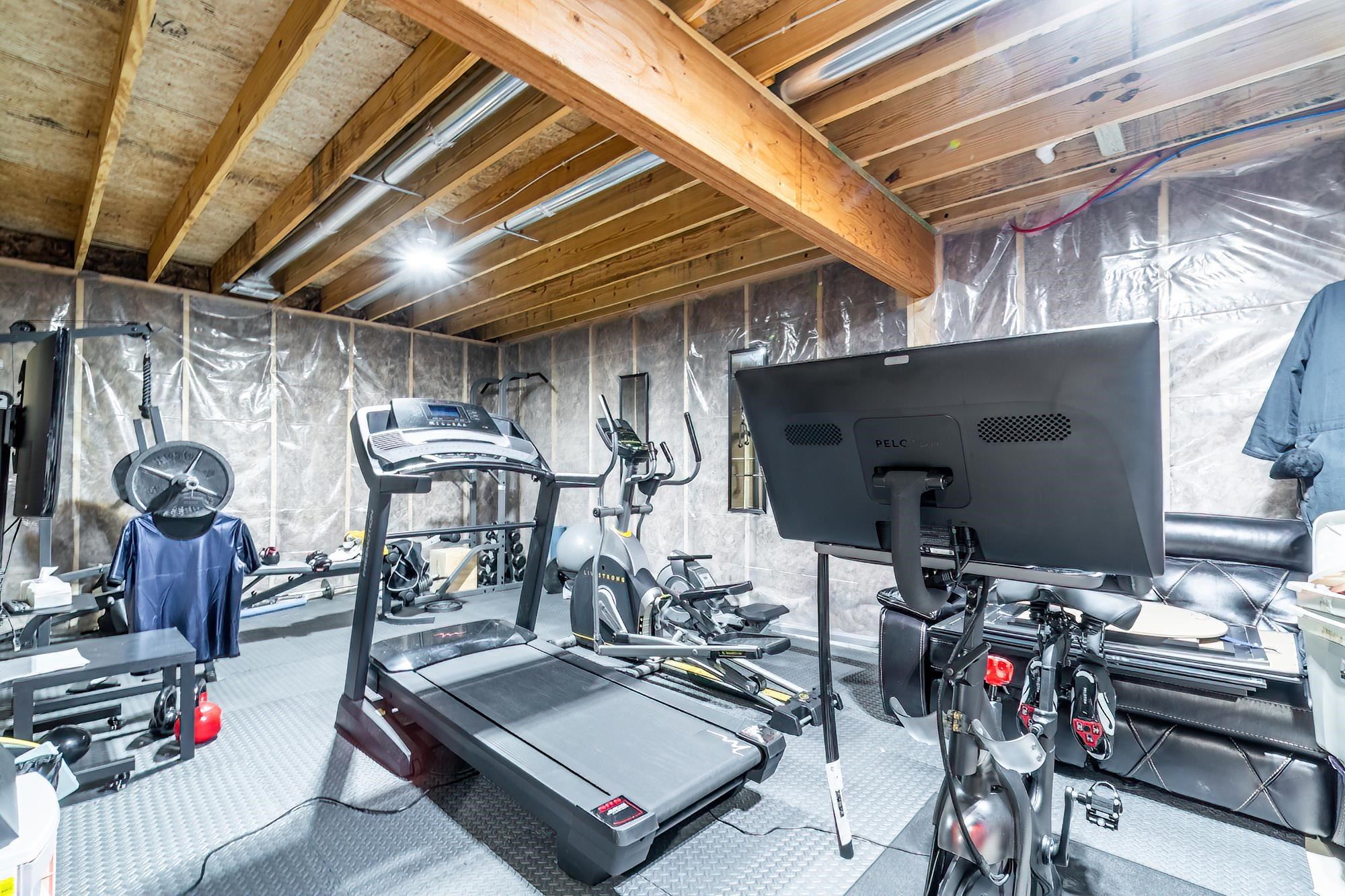 Fort Wayne, Indiana, 46845, United States, 4 Bedrooms Bedrooms, ,4 BathroomsBathrooms,Residential,For Sale,1988190