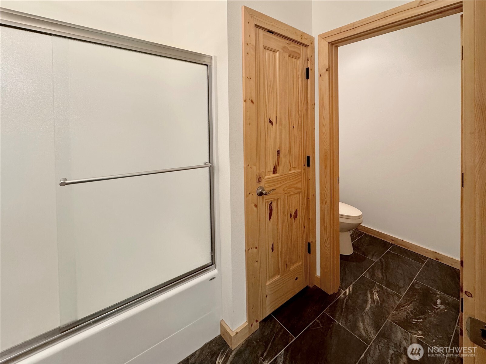 Cle Elum, Washington, 98922, United States, 3 Bedrooms Bedrooms, ,2 BathroomsBathrooms,Residential,For Sale,2001560