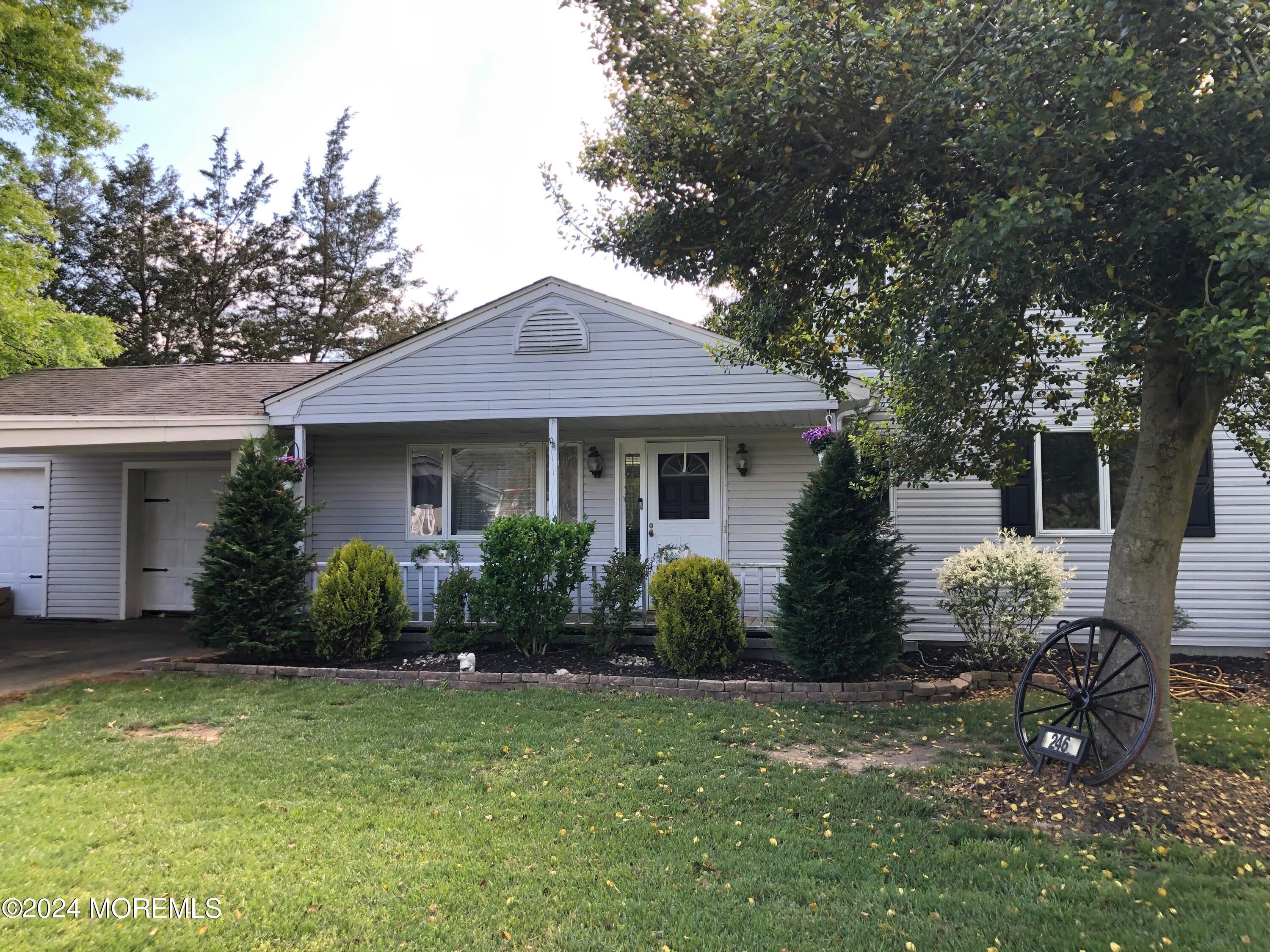 Jackson, New Jersey, 08527, United States, 5 Bedrooms Bedrooms, ,2 BathroomsBathrooms,Residential,For Sale,1938086