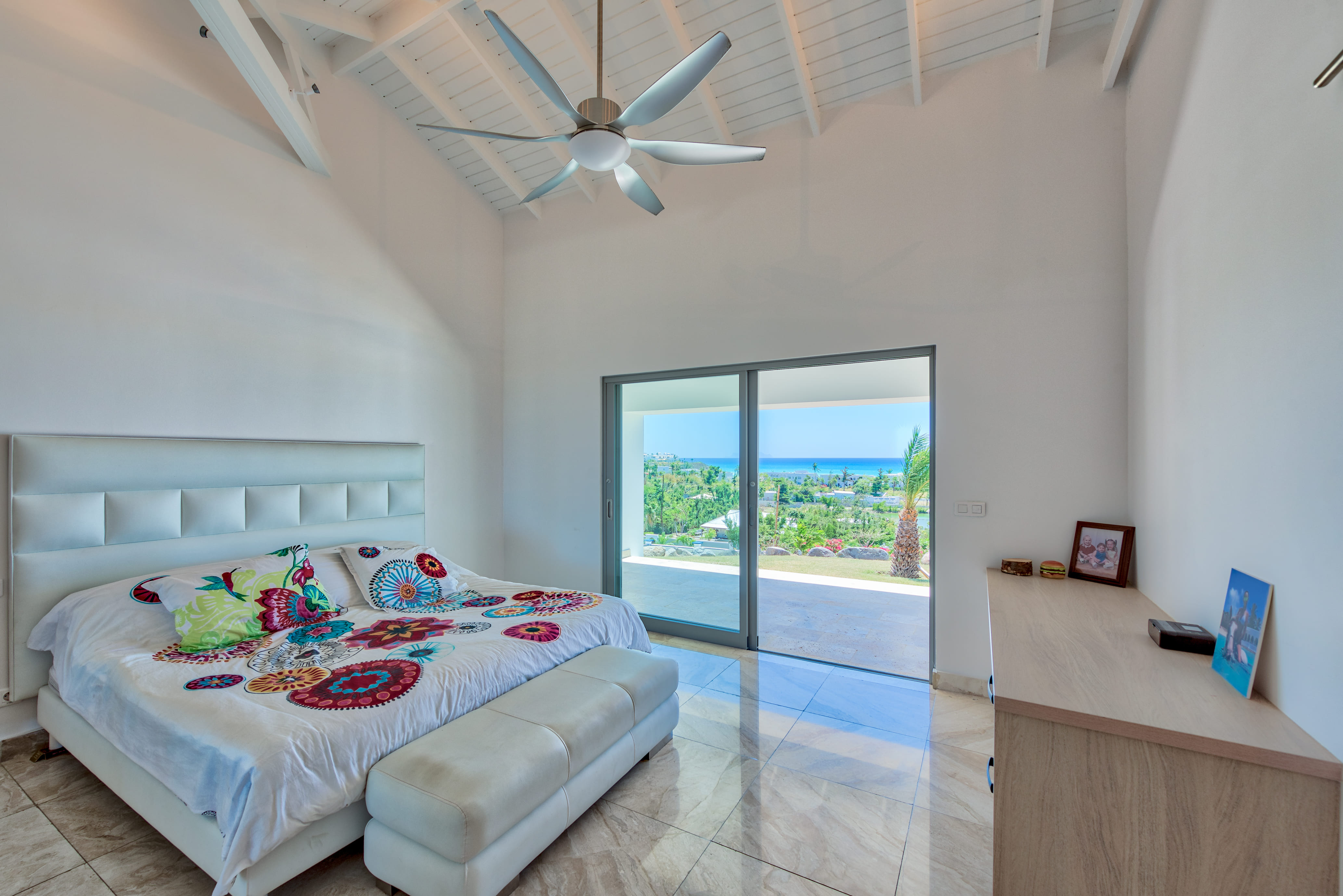  5 Bedroom Terres Basses Estate - 物件實景