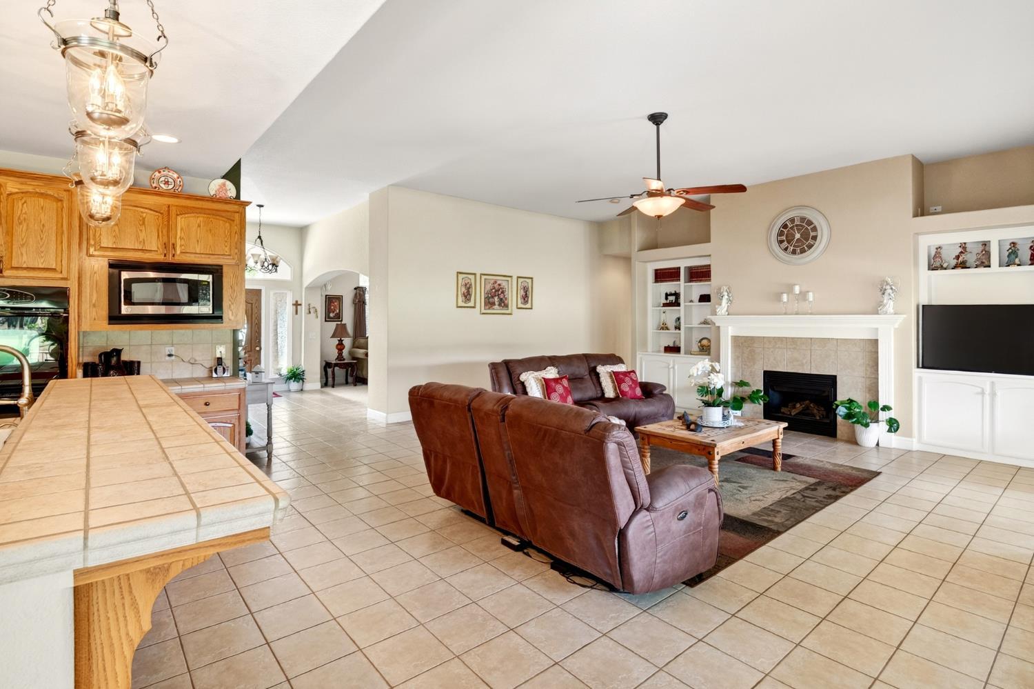 Valley Springs, California, 95252, United States, 4 Bedrooms Bedrooms, ,3 BathroomsBathrooms,Residential,For Sale,2049425