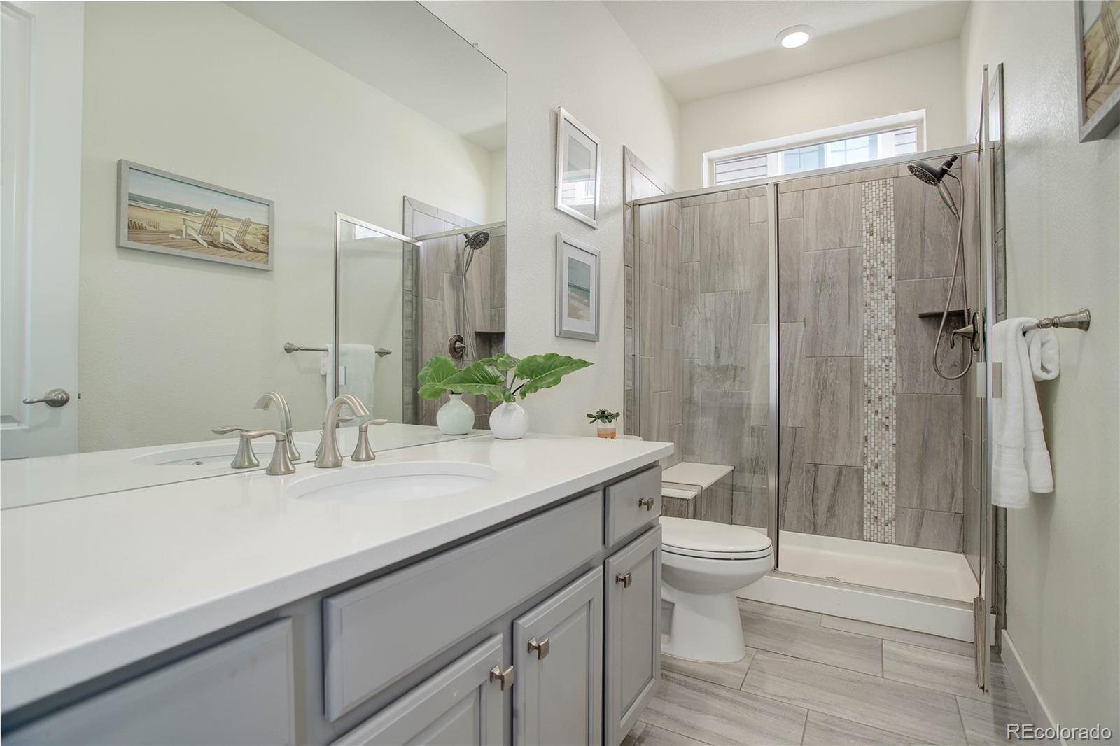 Littleton, Colorado, 80125, United States, 4 Bedrooms Bedrooms, ,3 BathroomsBathrooms,Residential,For Sale,1735899