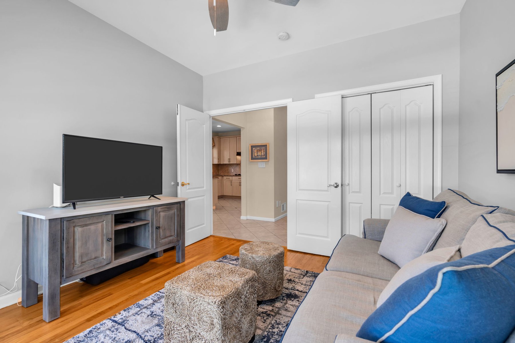  Rare End-Unit Coastal Townhome - 物件實景