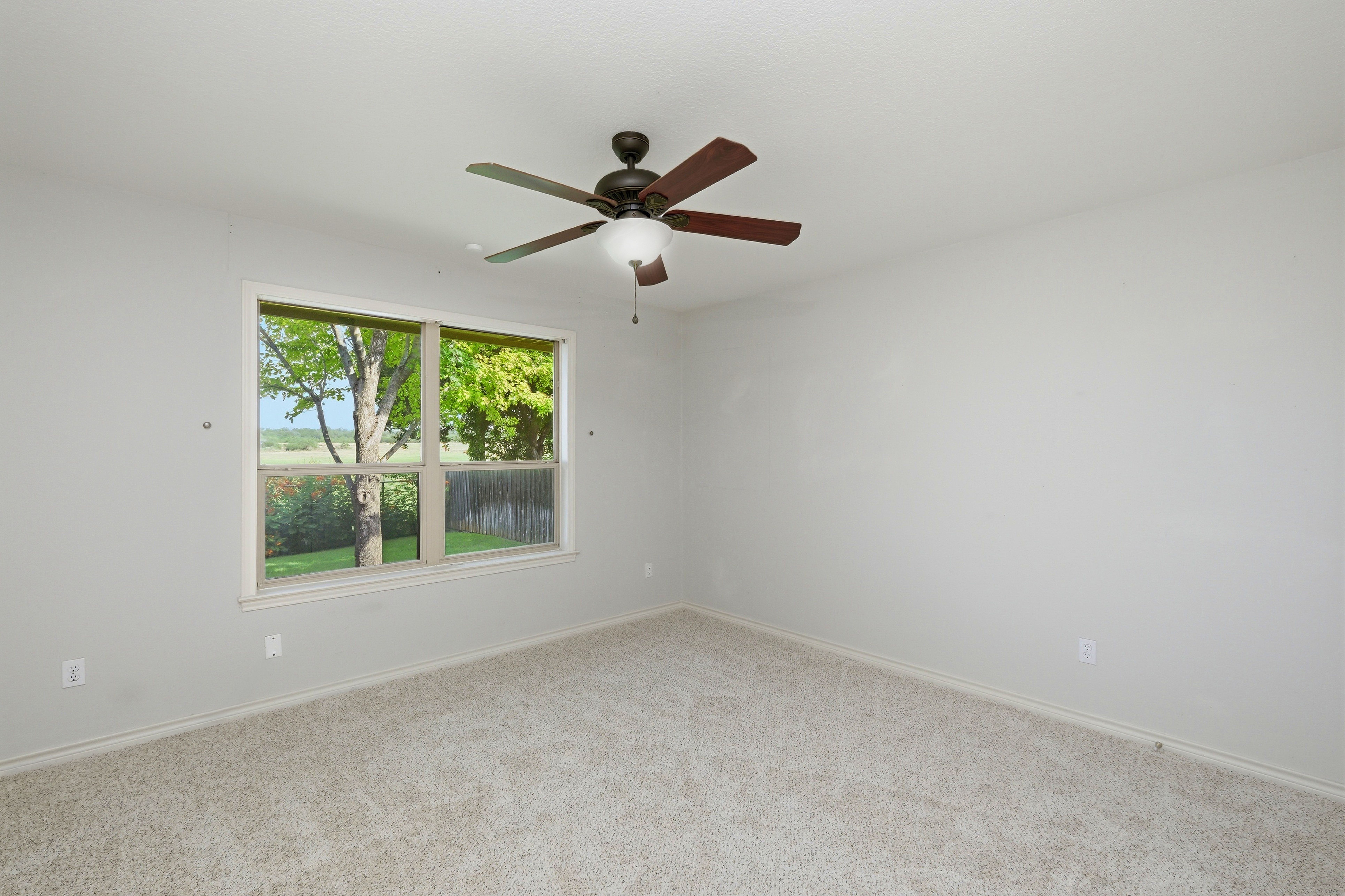  Gated Golf & Lake Community Home in Meadowlakes  Backs to Ranch - 物件實景