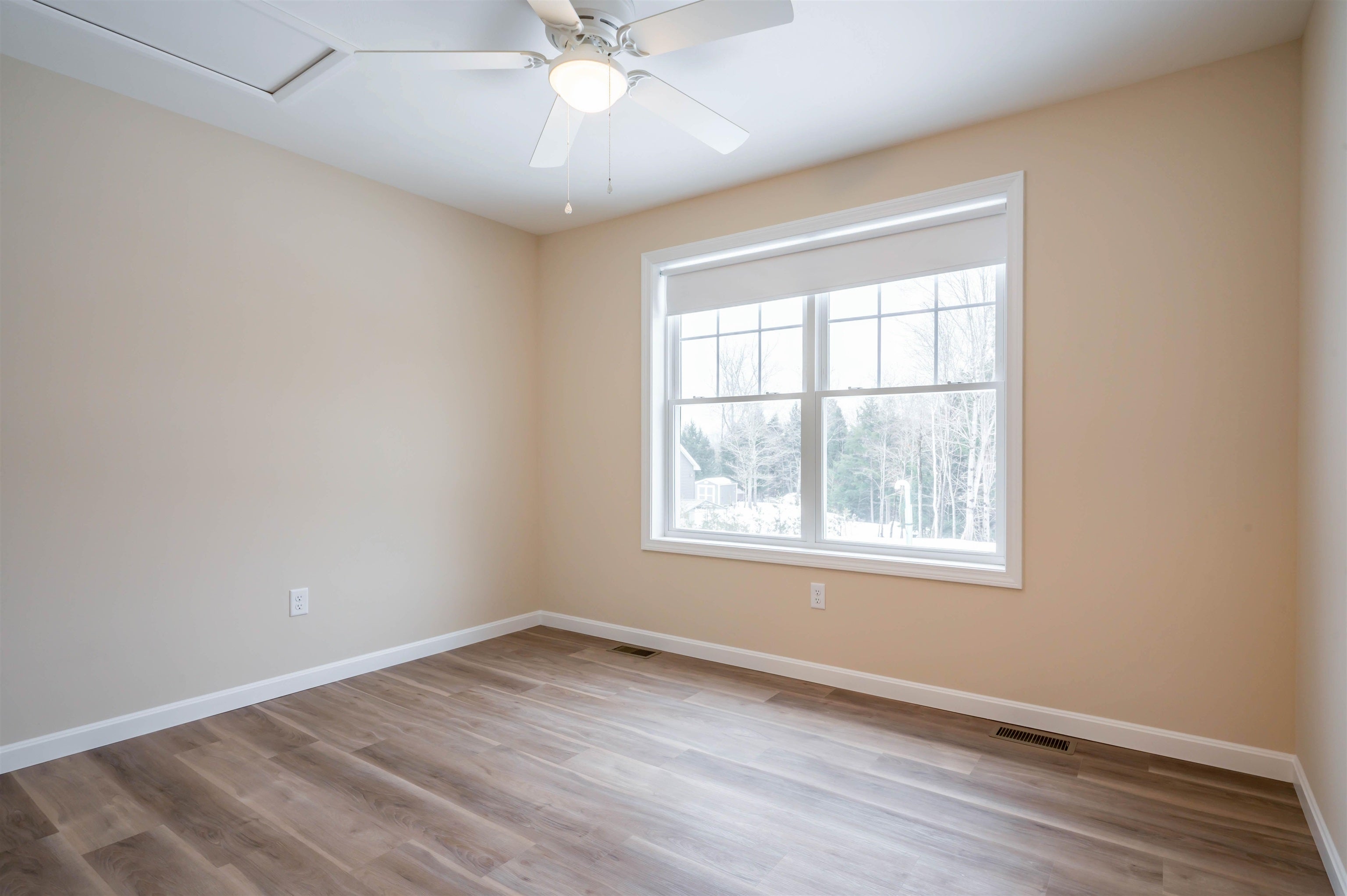 Hillsborough, New Hampshire, 03244, United States, 3 Bedrooms Bedrooms, ,1 BathroomBathrooms,Residential,For Sale,1793225