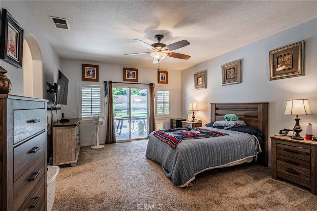 LAKE ELSINORE, California, 92530, United States, 5 Bedrooms Bedrooms, ,3 BathroomsBathrooms,Residential,For Sale,1828180