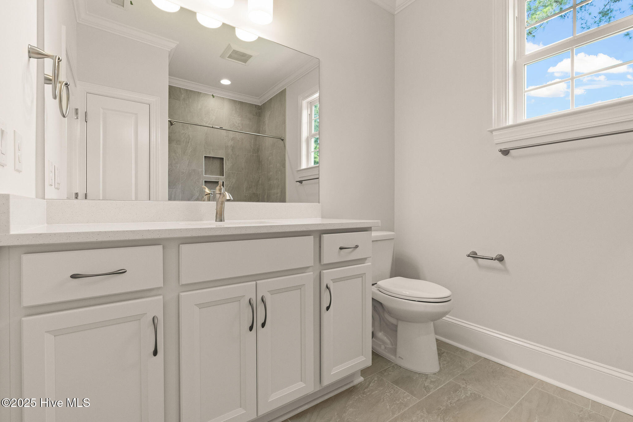 Leland, North Carolina, 28451, United States, 3 Bedrooms Bedrooms, ,4 BathroomsBathrooms,Residential,For Sale,1805134